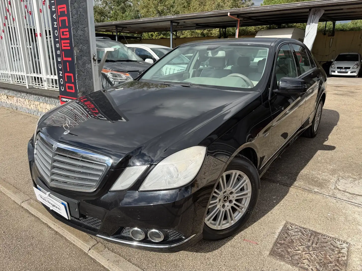 Mercedes-Benz E 220 E 220 CDI BlueEFFICIENCY Avantgarde AMG Nero - 2