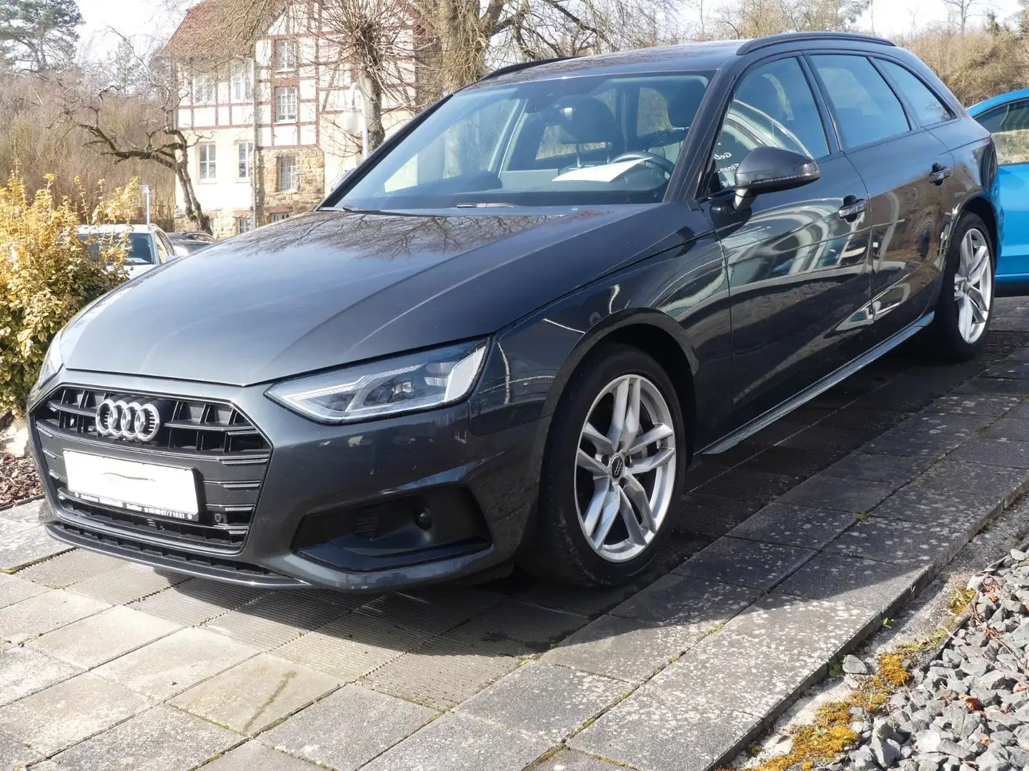 Audi A4 Avant 40 TDI advanced, elektr. Sitzein, Navi Grau - 2