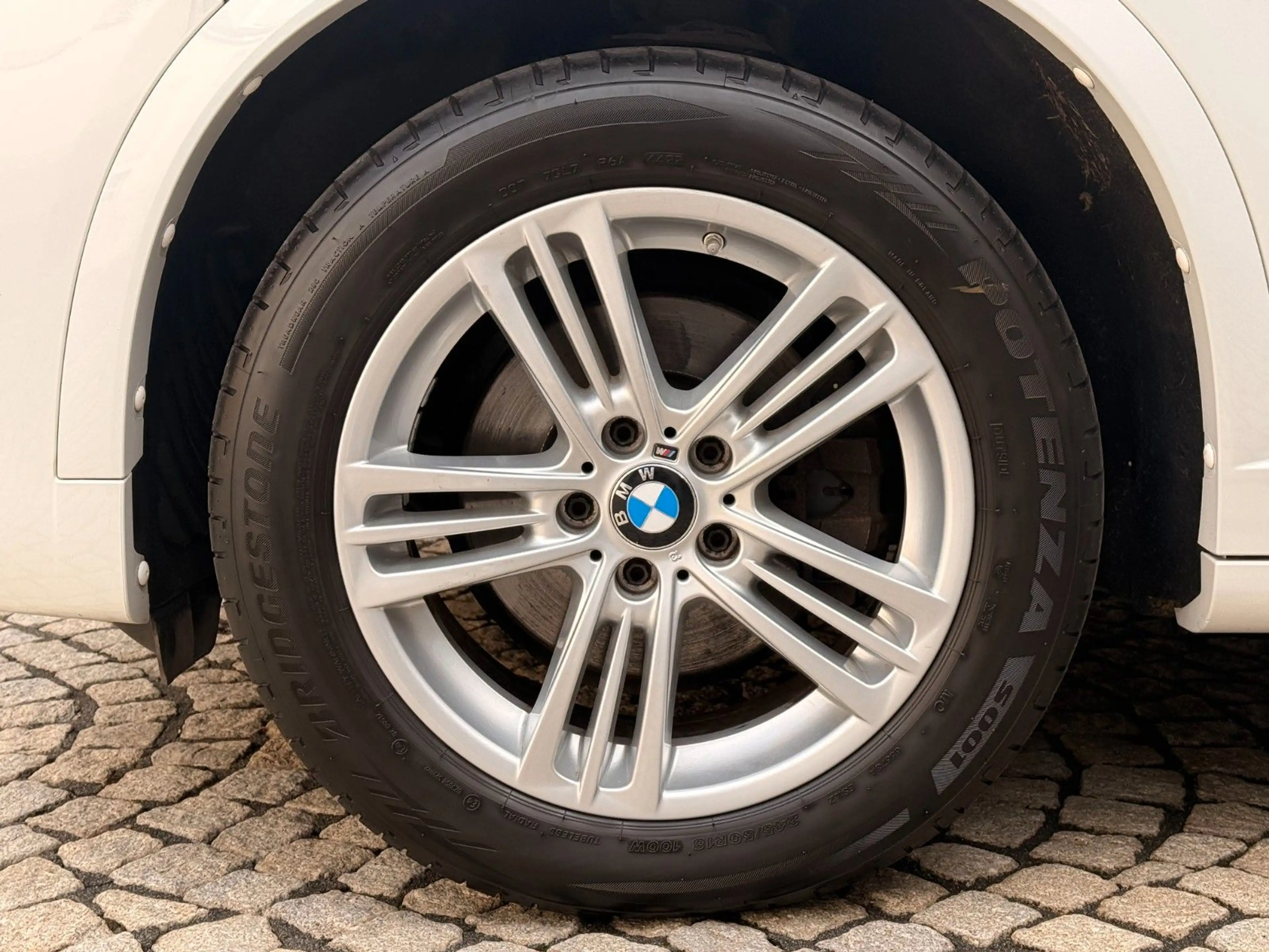 BMW X4 xDrive30d M Sport HeadUp Cam GS-Dach 8xRäder — photo 8