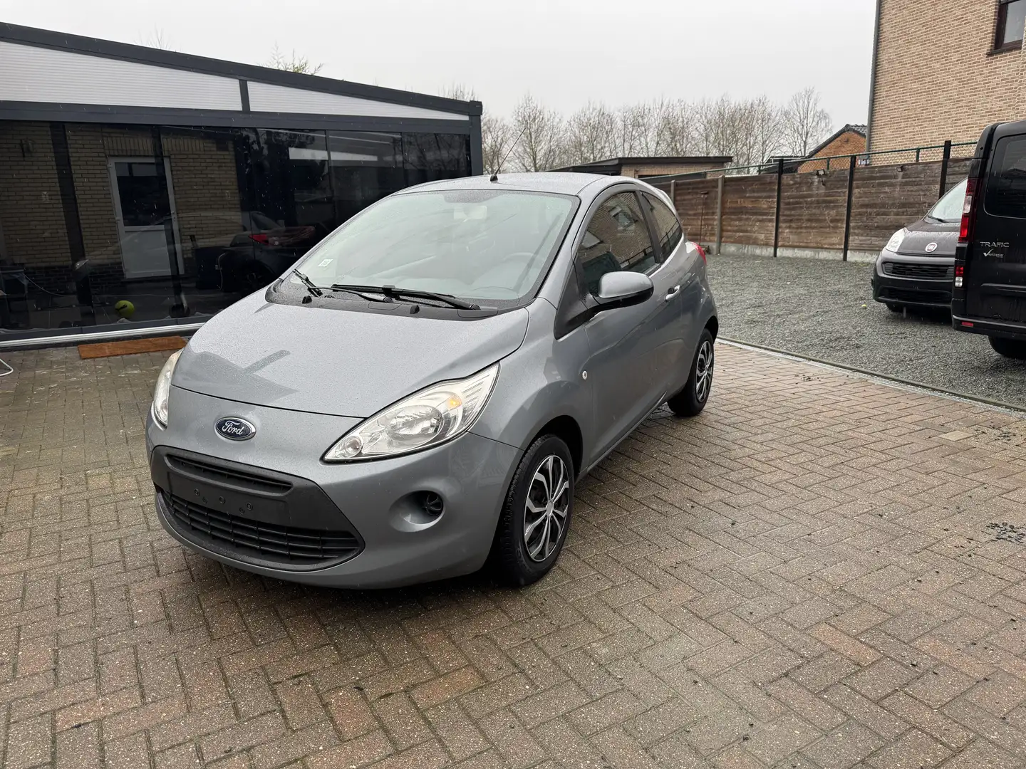 Ford Ka/Ka+ Ka 1.2i Metal Start/Stop Grau - 1