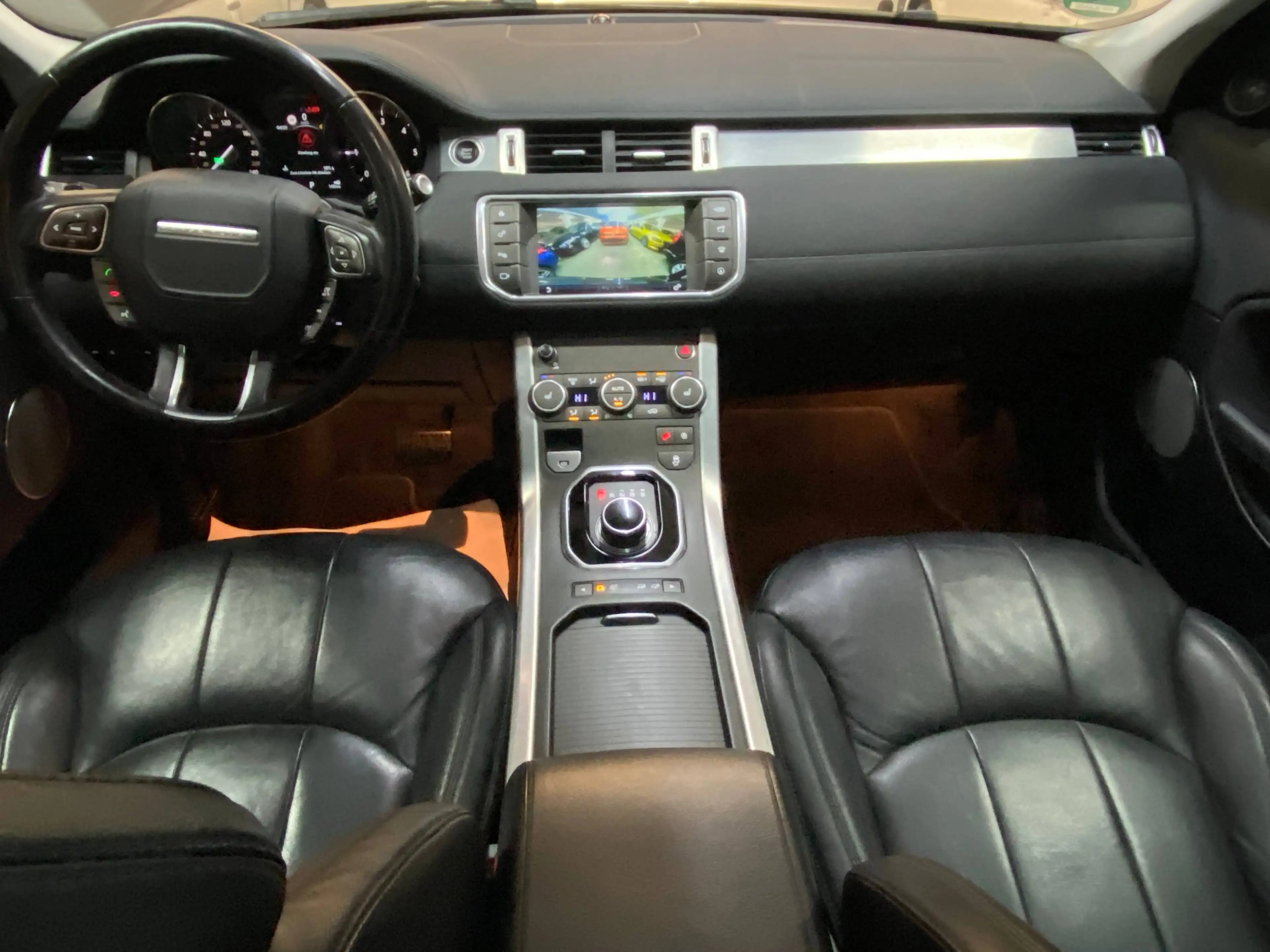 Land Rover Range Rover Evoque SE*PANO*AHK*LEDER — photo 8