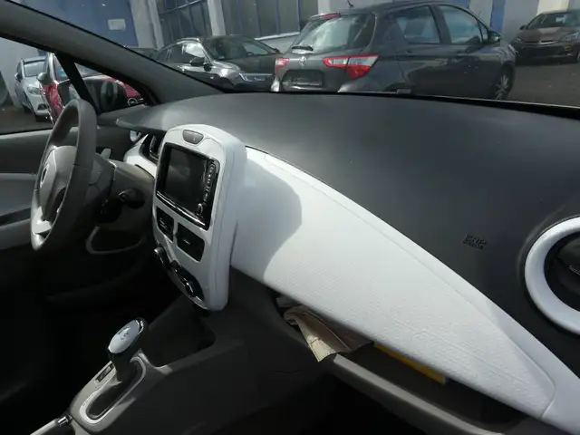 Renault Zoe view 12