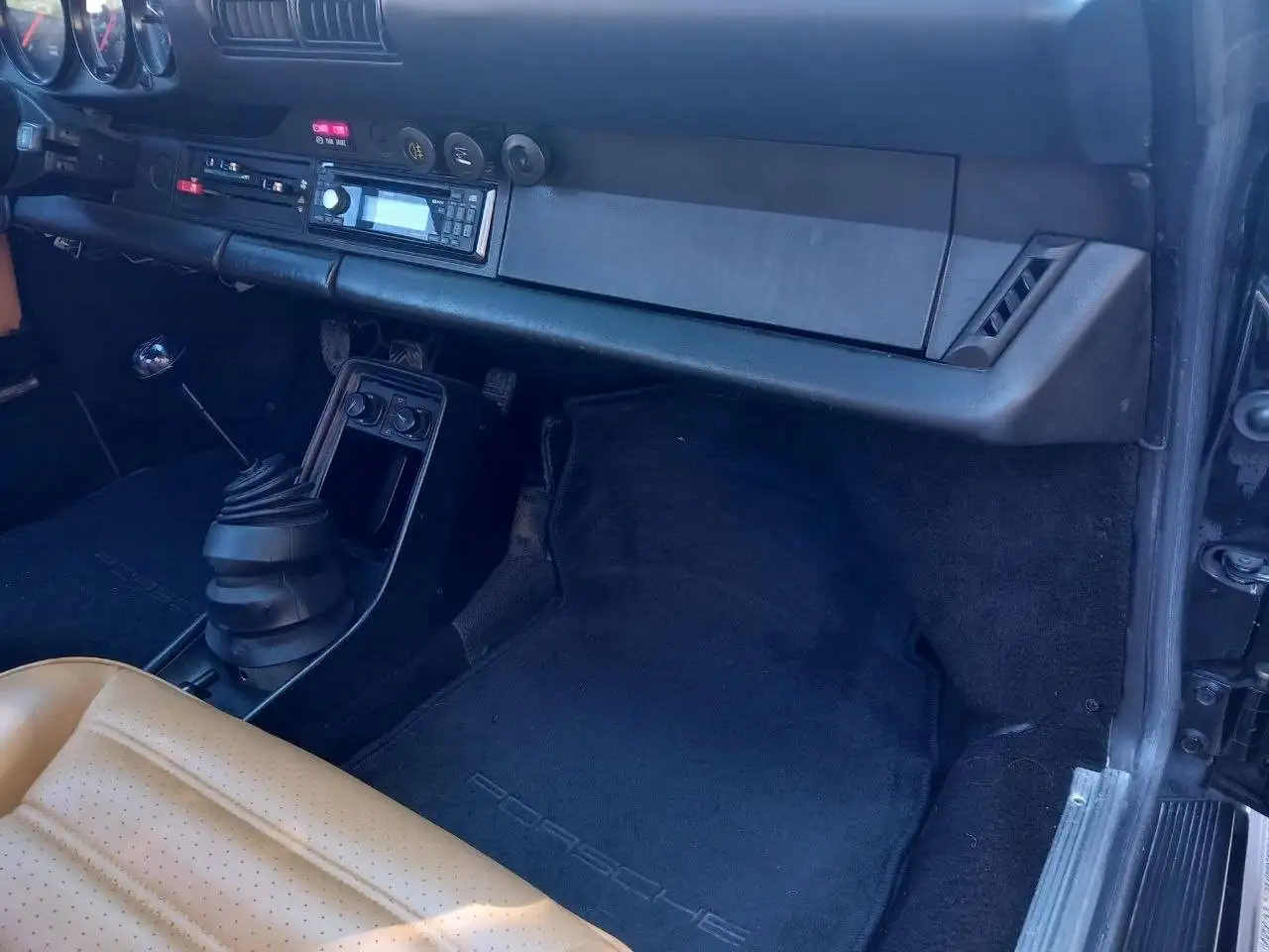 Porsche 911 3.2, foto 9
