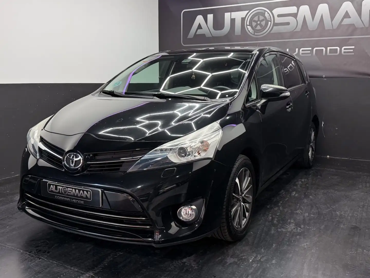Toyota Verso 130 Advance 7pl. Negro - 2