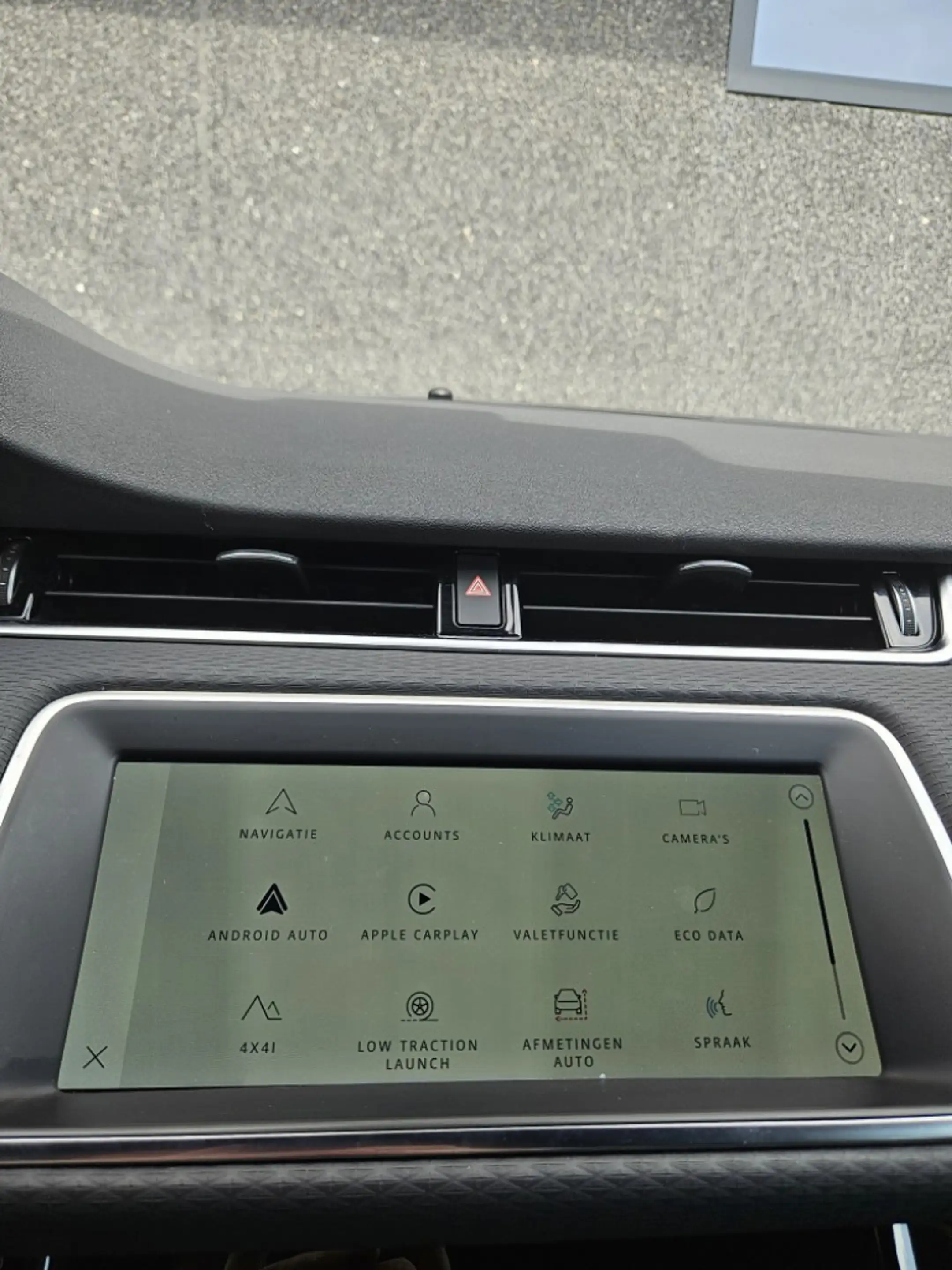 Land Rover Range Rover Evoque 1.5 P300e AWD INC. BTW PPF 1e Eig — photo 9