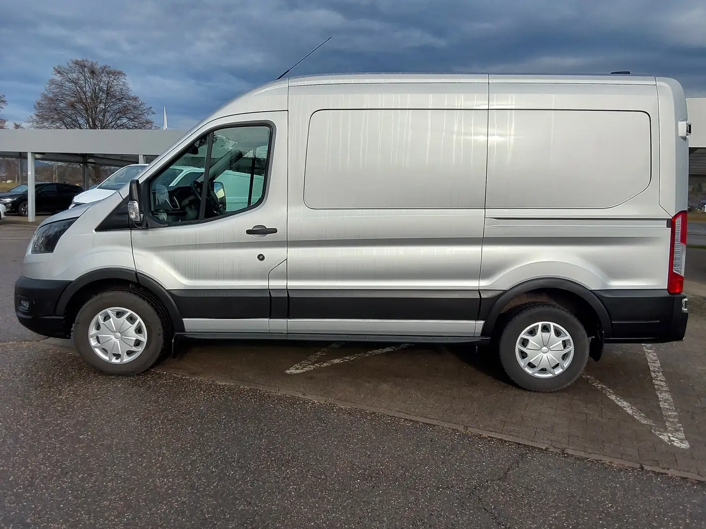 Ford Transit 350 L2 Trend Service Line Silber - 2