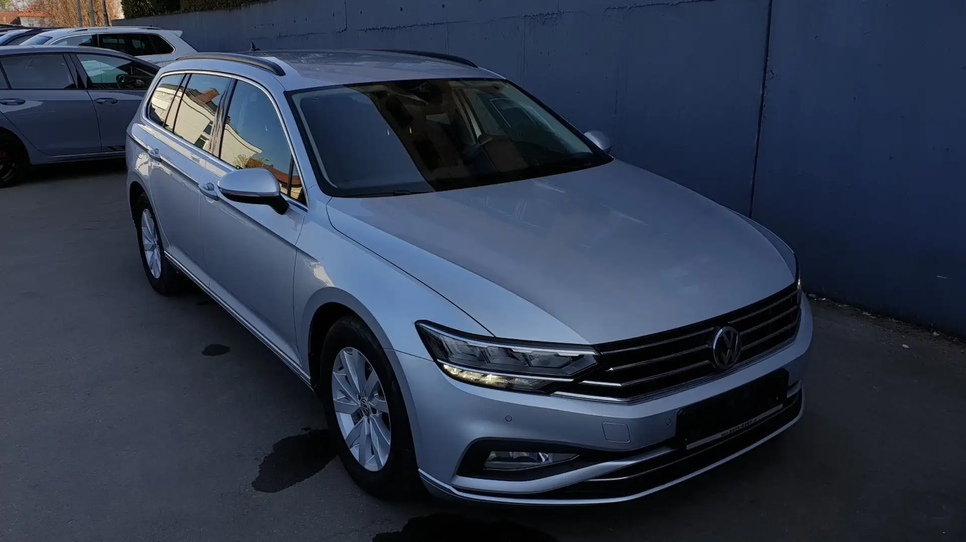 Volkswagen Passat Variant Passat Var 2.0 TDI DSG Virtual/Navi+/ACC/Kamera Weiß - 2