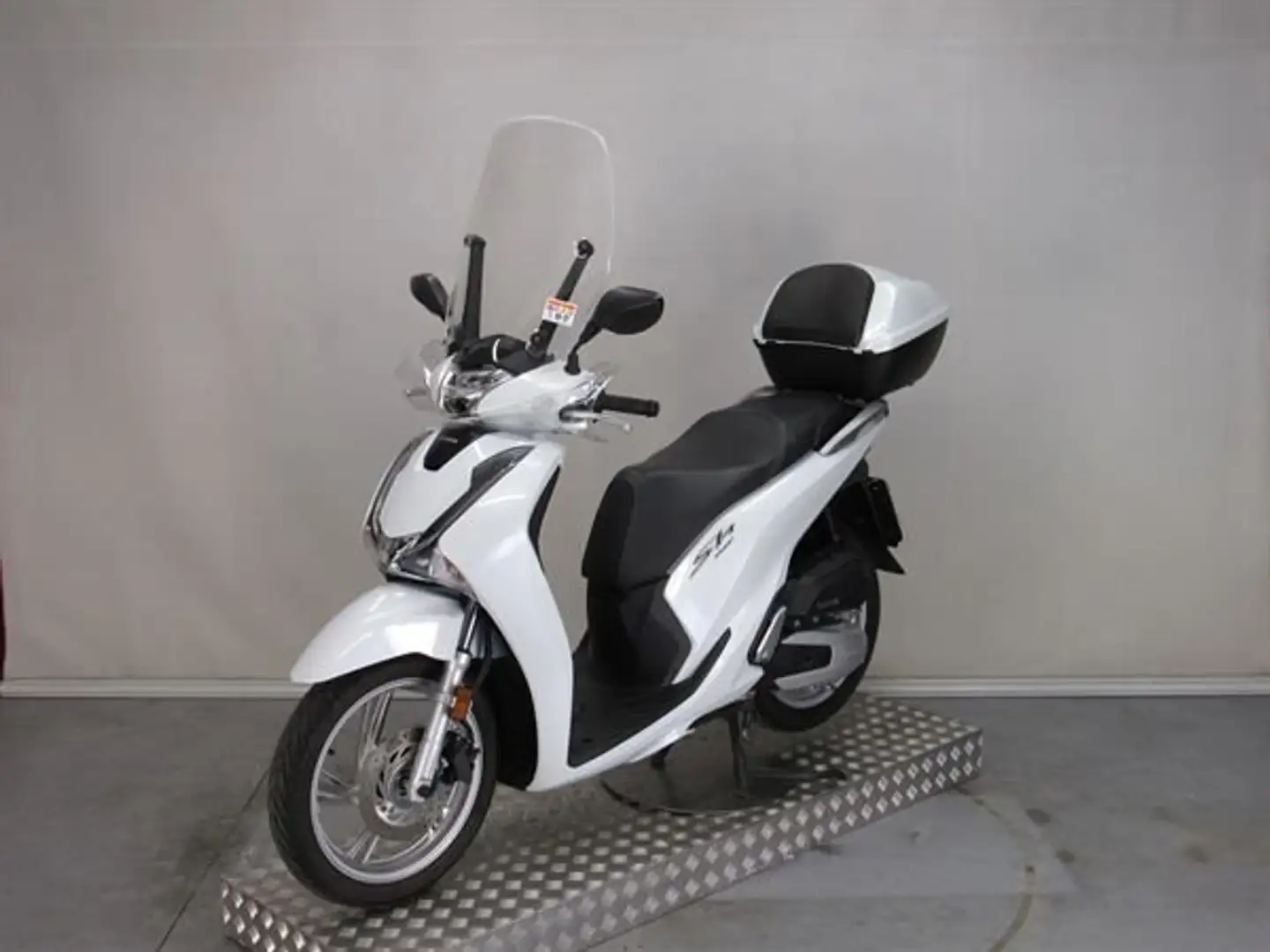 Honda SH 150i Blanc - 2