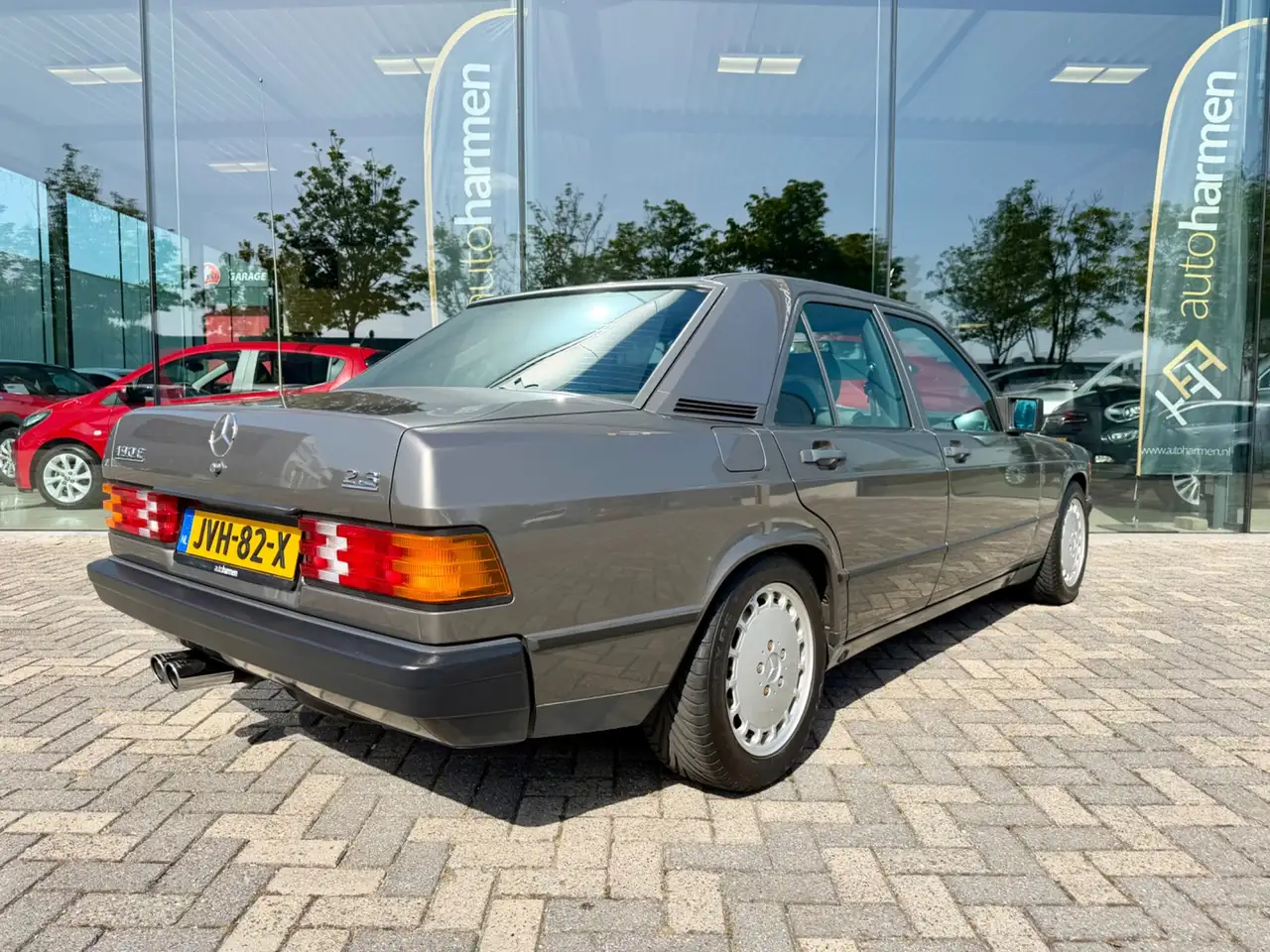 Mercedes-Benz 190 2.3 E, First Paint / Erstlack, foto 2
