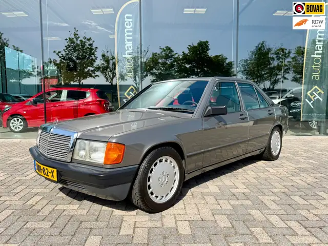 Mercedes-Benz 190 2.3 E, First Paint / Erstlack