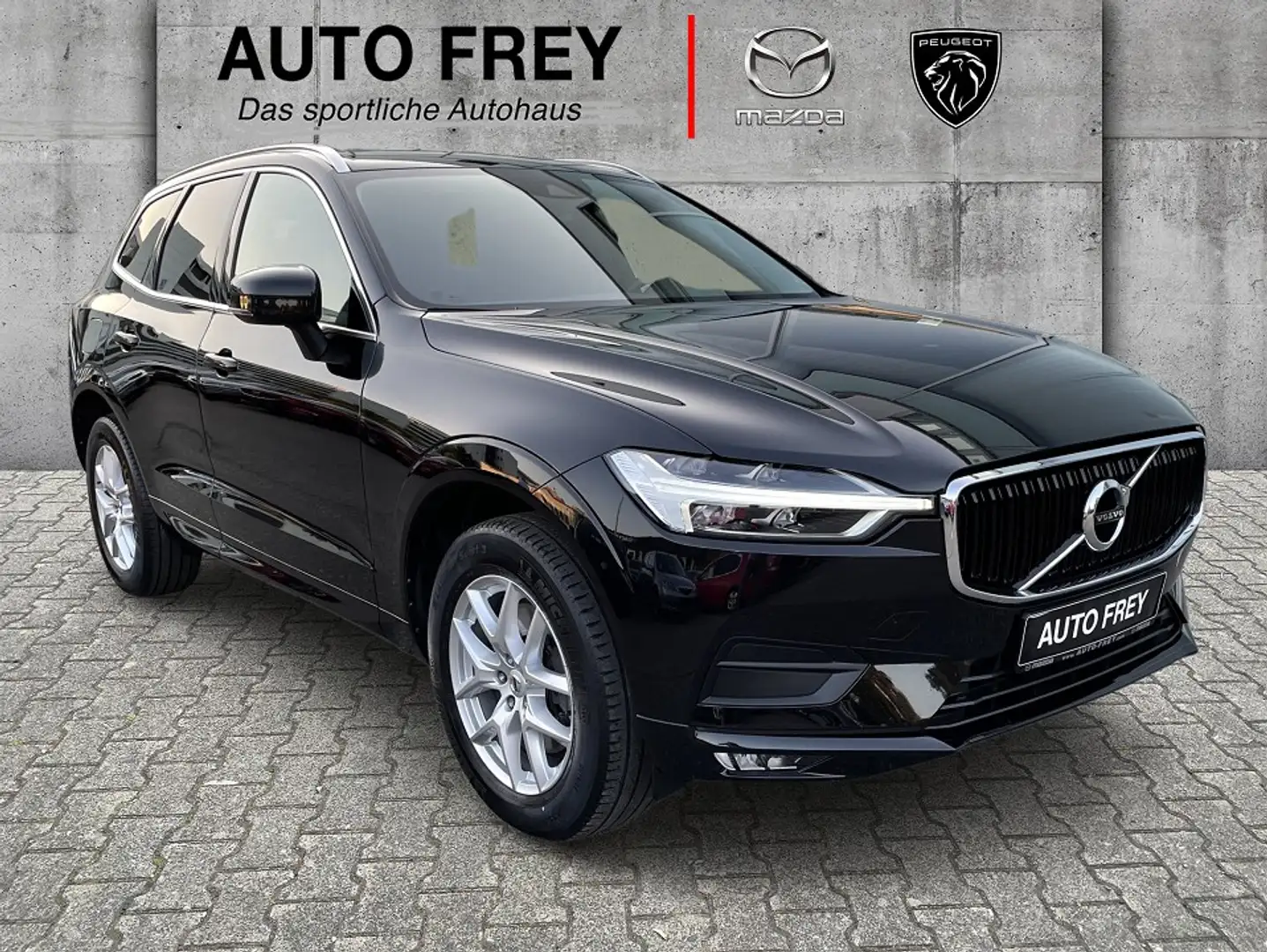 Volvo XC60 D5 235PS AWD Momentum KLIMA+NAVI+EPH+AHK+LED+LICHT Negro - 1