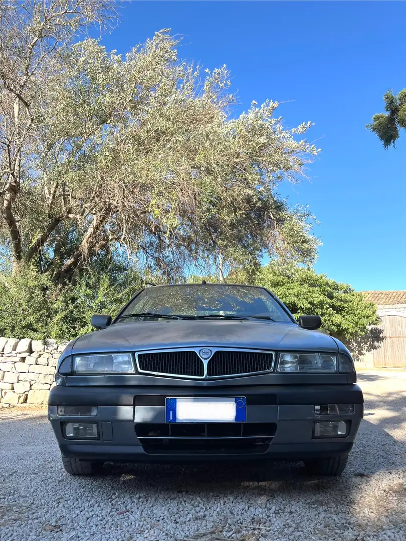 Lancia Delta 1.8 LE - 1