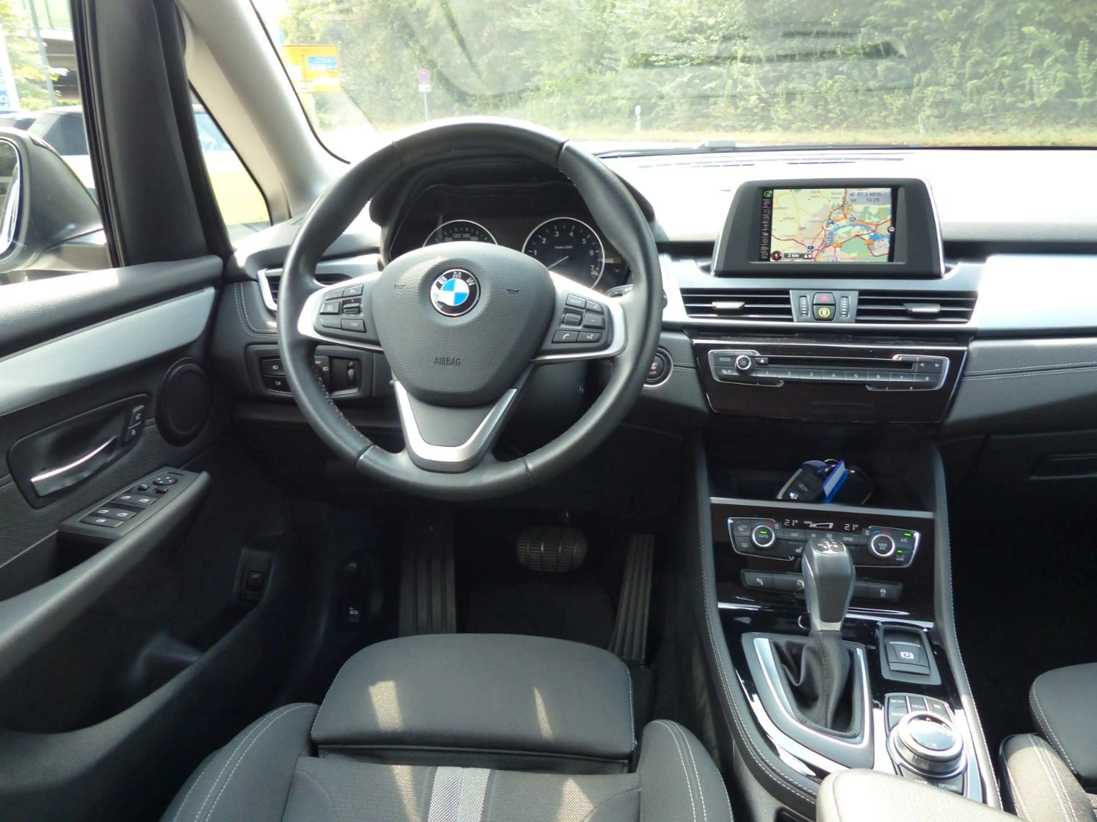 BMW 220 Aut. Sport, Navi, LED, AHK — photo 14
