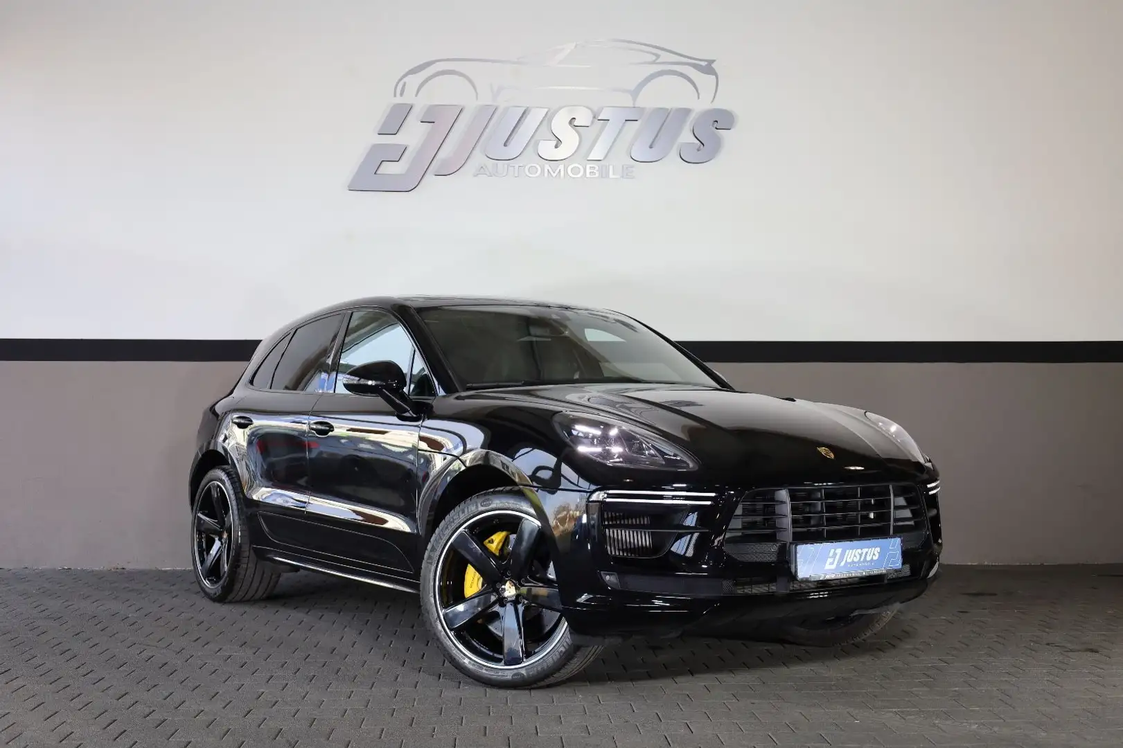 Porsche Macan Turbo/PANO/Burmester/SHZ/SBL/KERAMIK/R21 Noir - 1