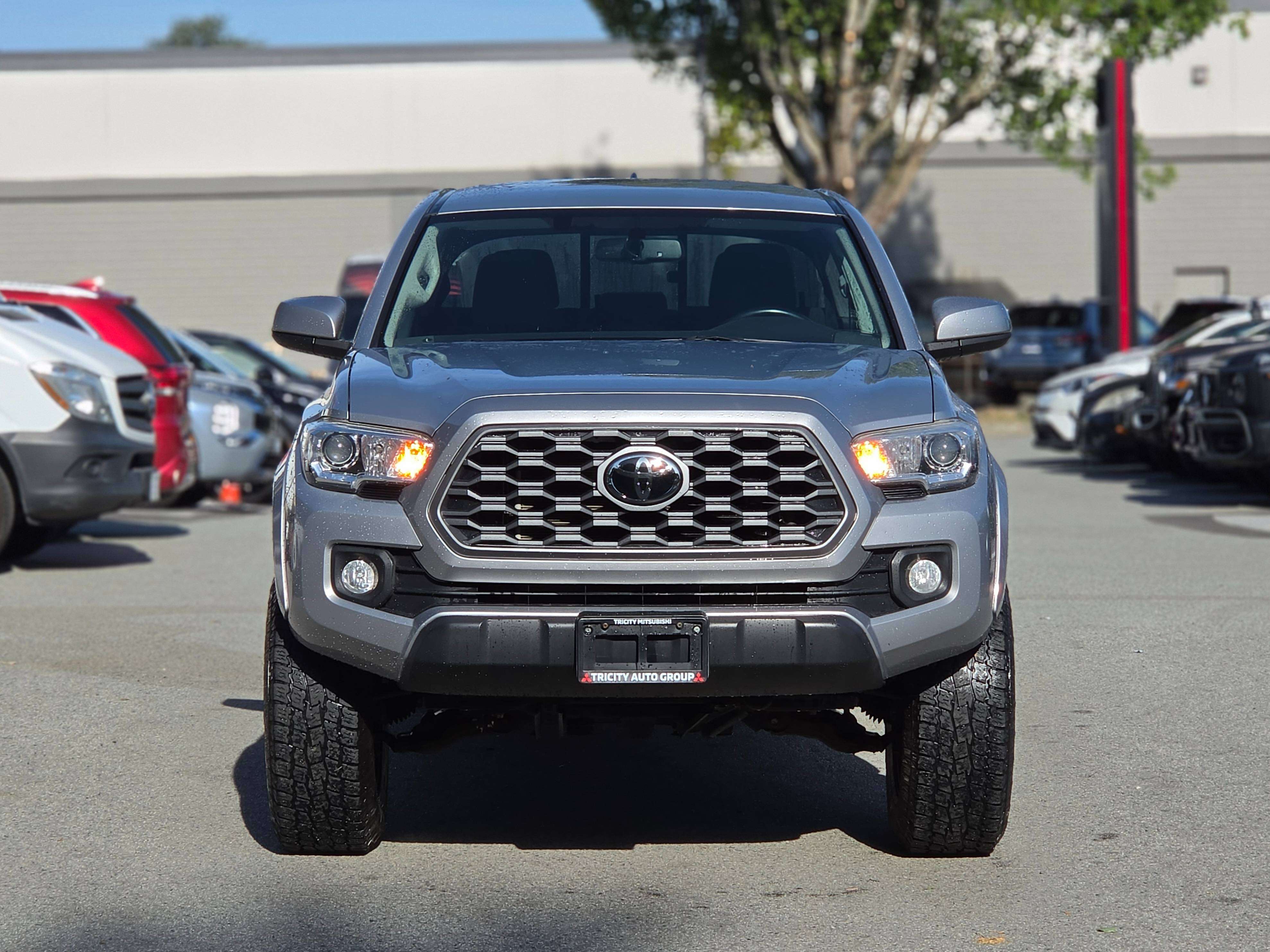 2016 Toyota Tacoma SR5 - No Accidents, Backup Camera, BlueTooth — снимка 1