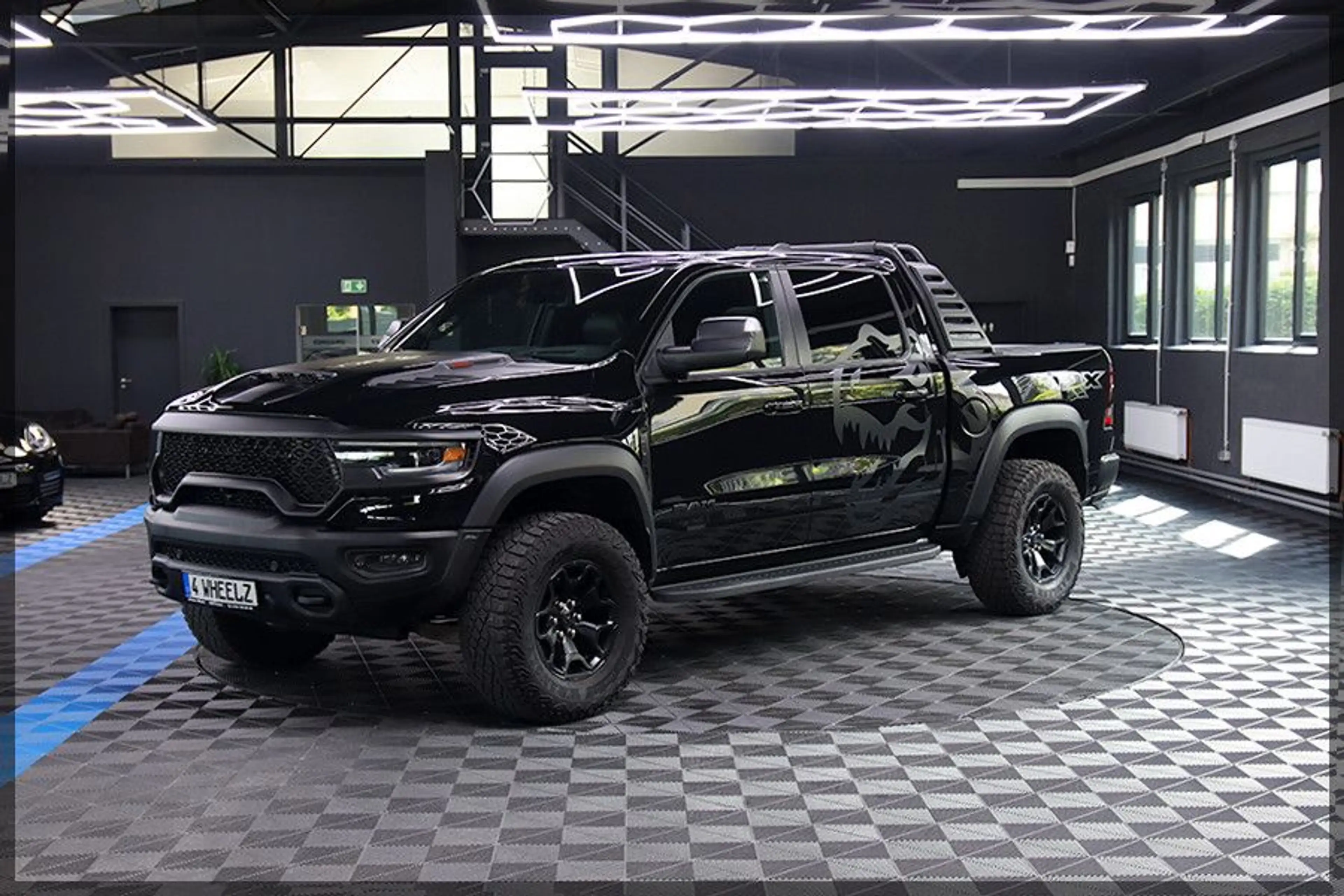 Dodge RAM 6.2 HEM TRX CREW CAB 4x4 711PS — photo 2