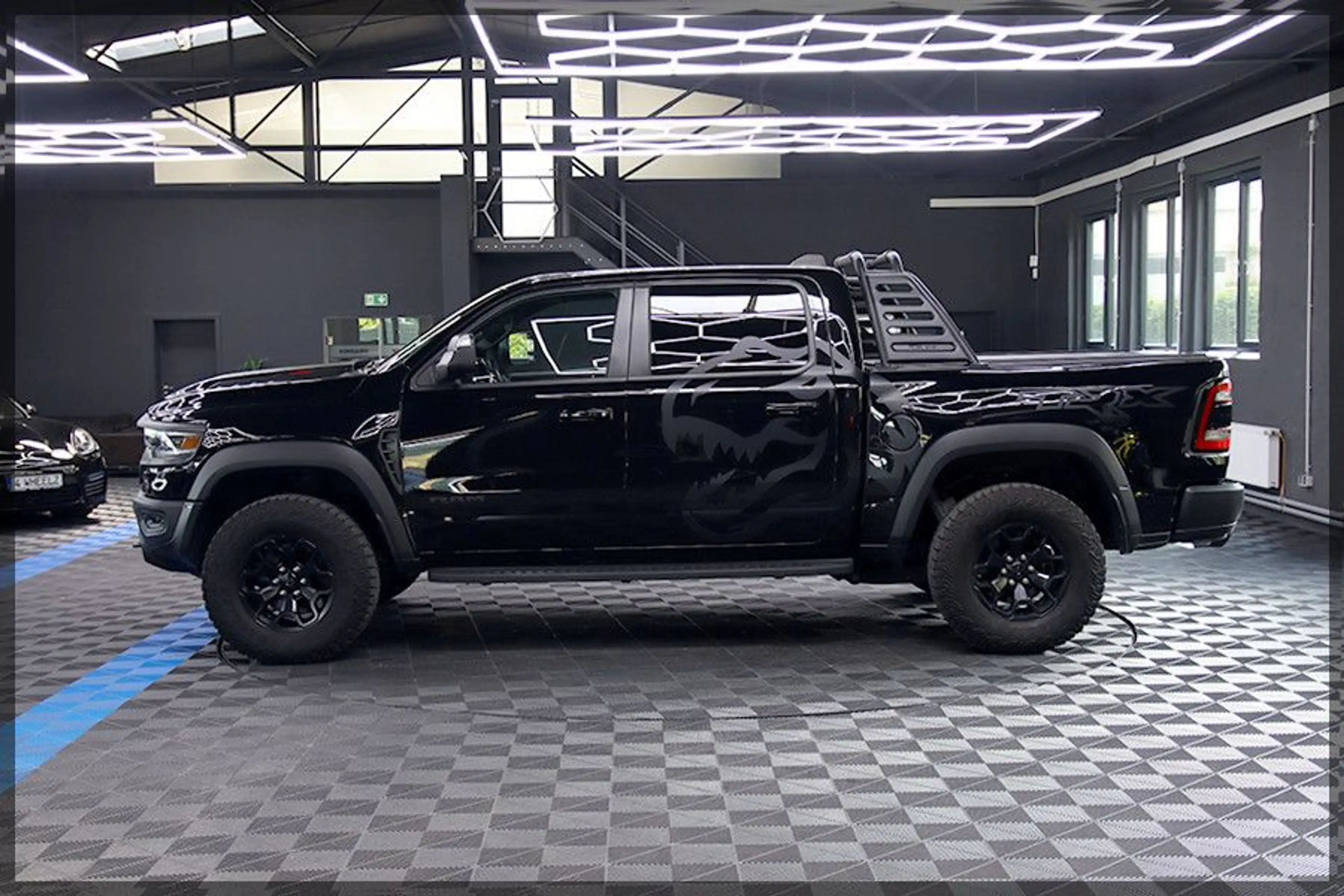 Dodge RAM 6.2 HEM TRX CREW CAB 4x4 711PS — photo 8