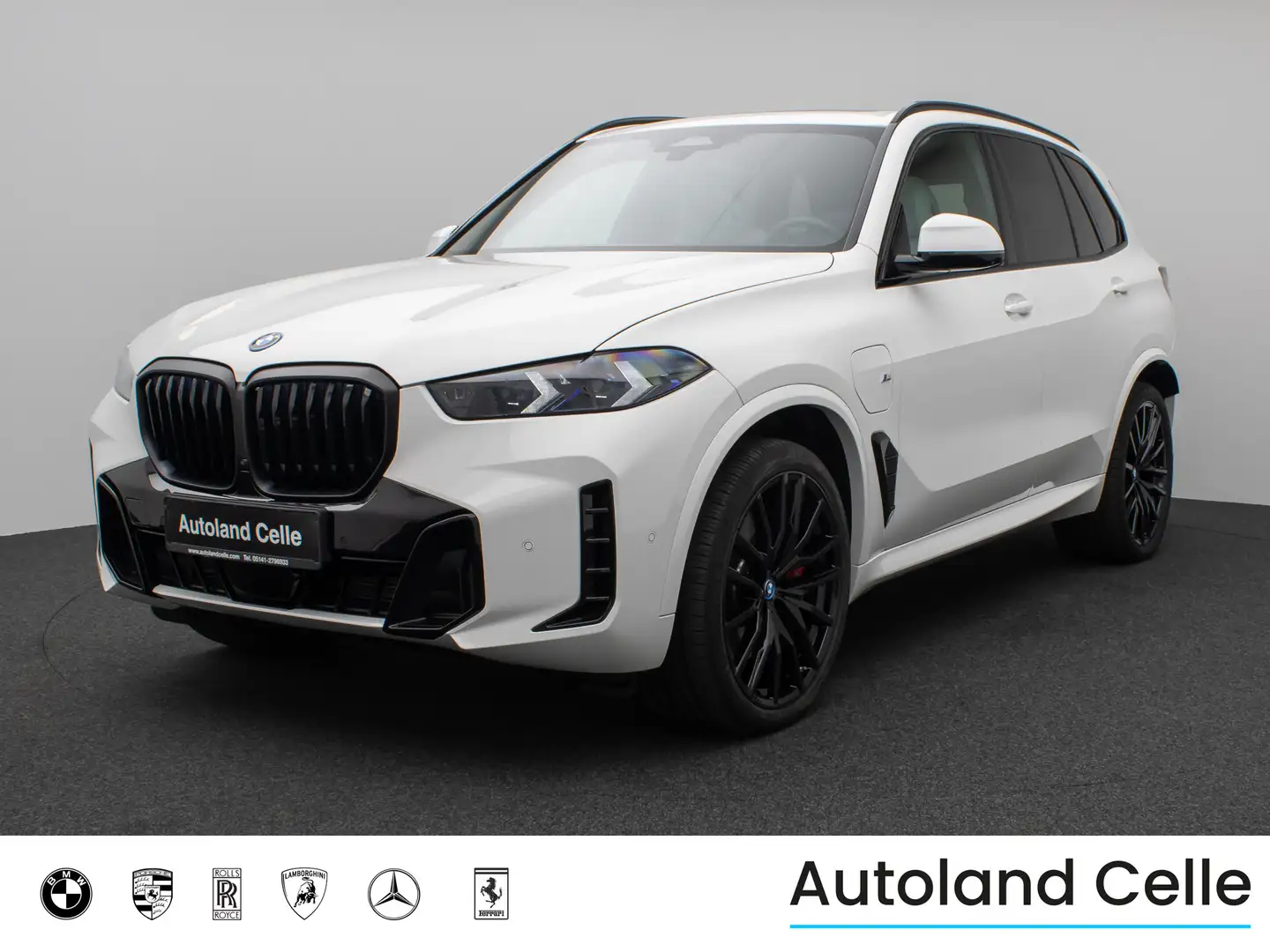 BMW X5 xD50e M Sport Panorama 360°HUD DAB H K SoftCL Weiß - 1