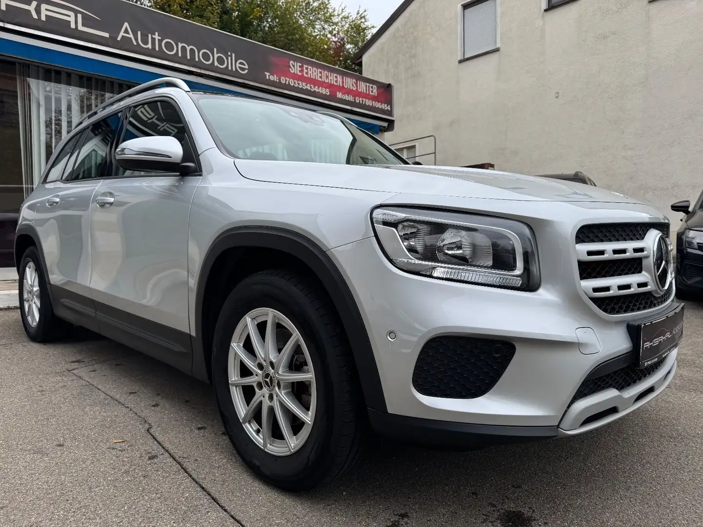 Mercedes-Benz GLB 180 d*Panoramadach*Widescreen*Teilleder*Led* Silber - 2