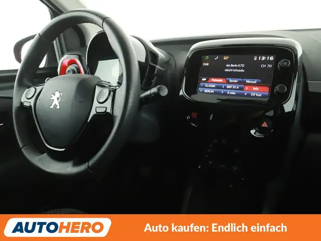 Peugeot 108 view 13
