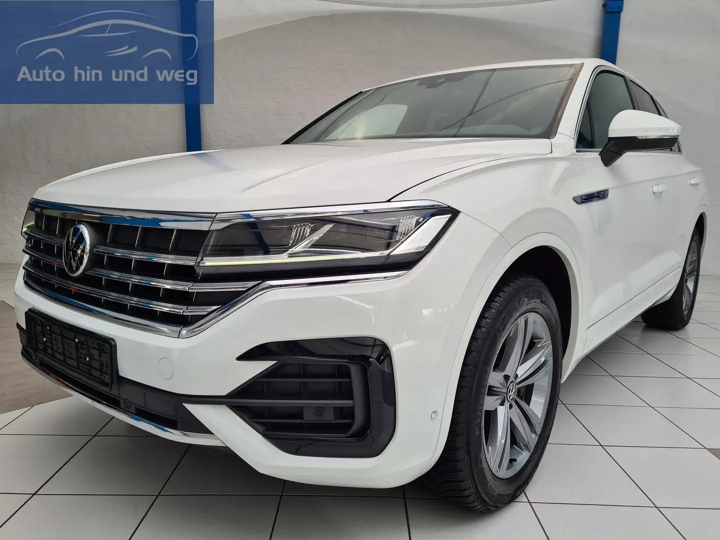 Volkswagen Touareg 3.0TDI R-Line 4Motion LED Blanc - 1
