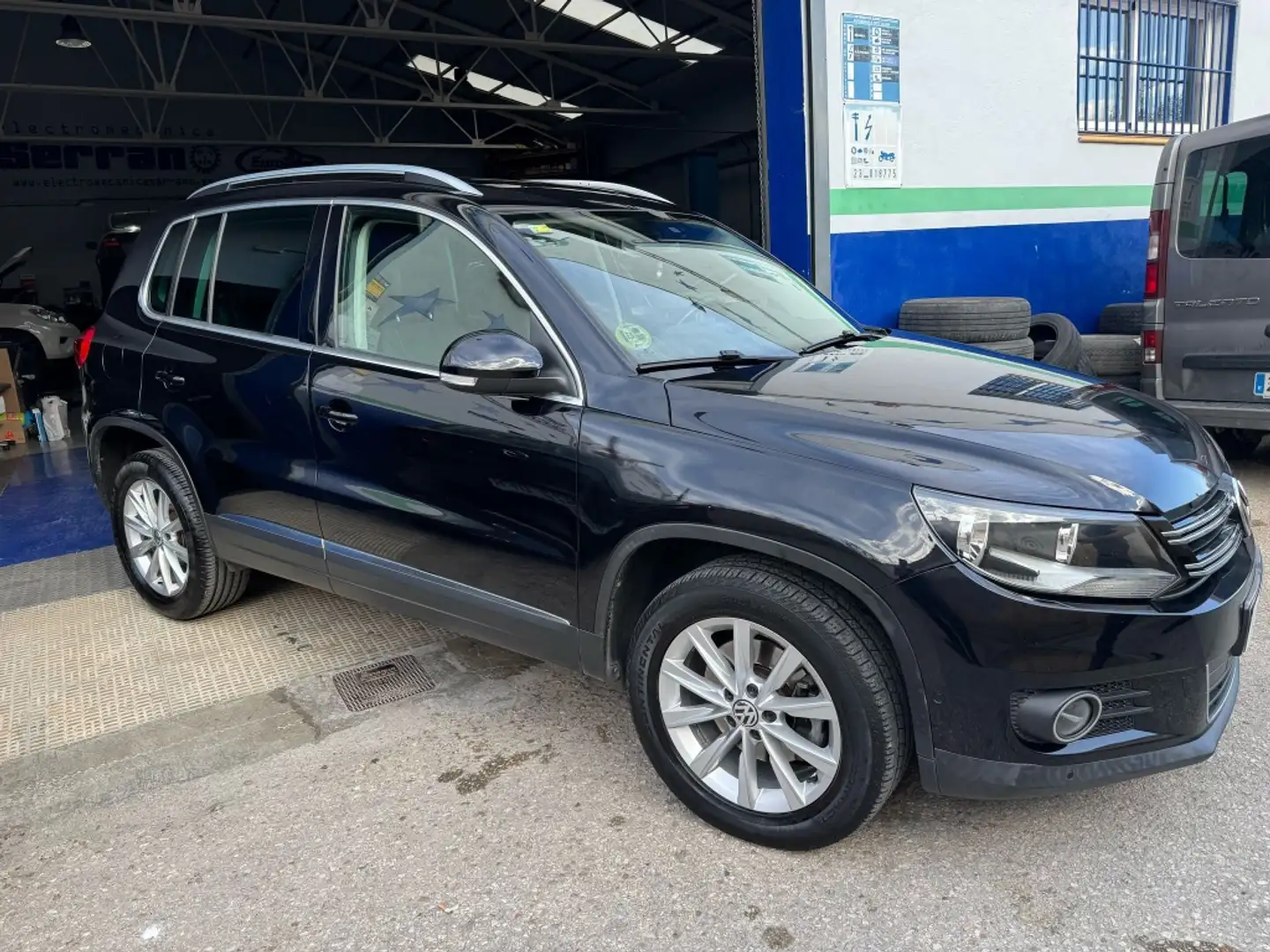 Volkswagen Tiguan 2.0TDI BMT Advance 4x2 140 Negro - 1