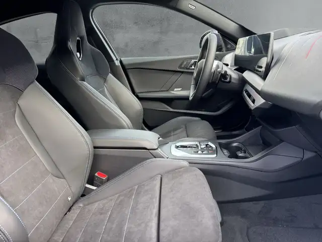 BMW M view 11
