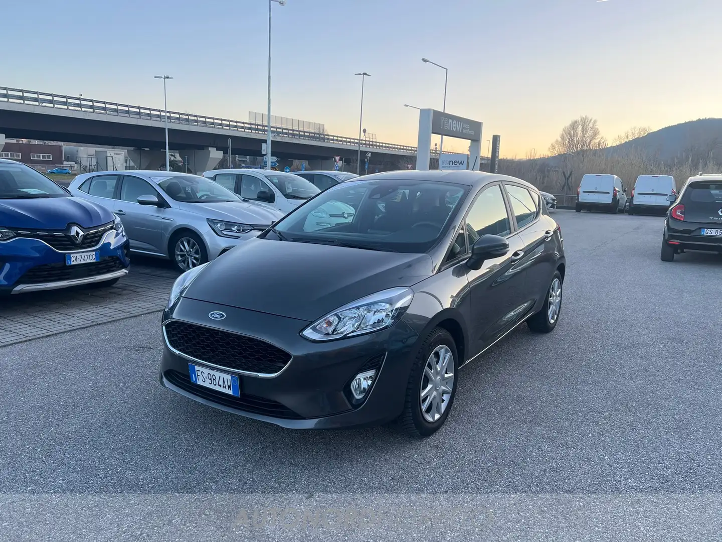 Ford Fiesta 5p 1.1 plus 70cv my18 Gris - 1