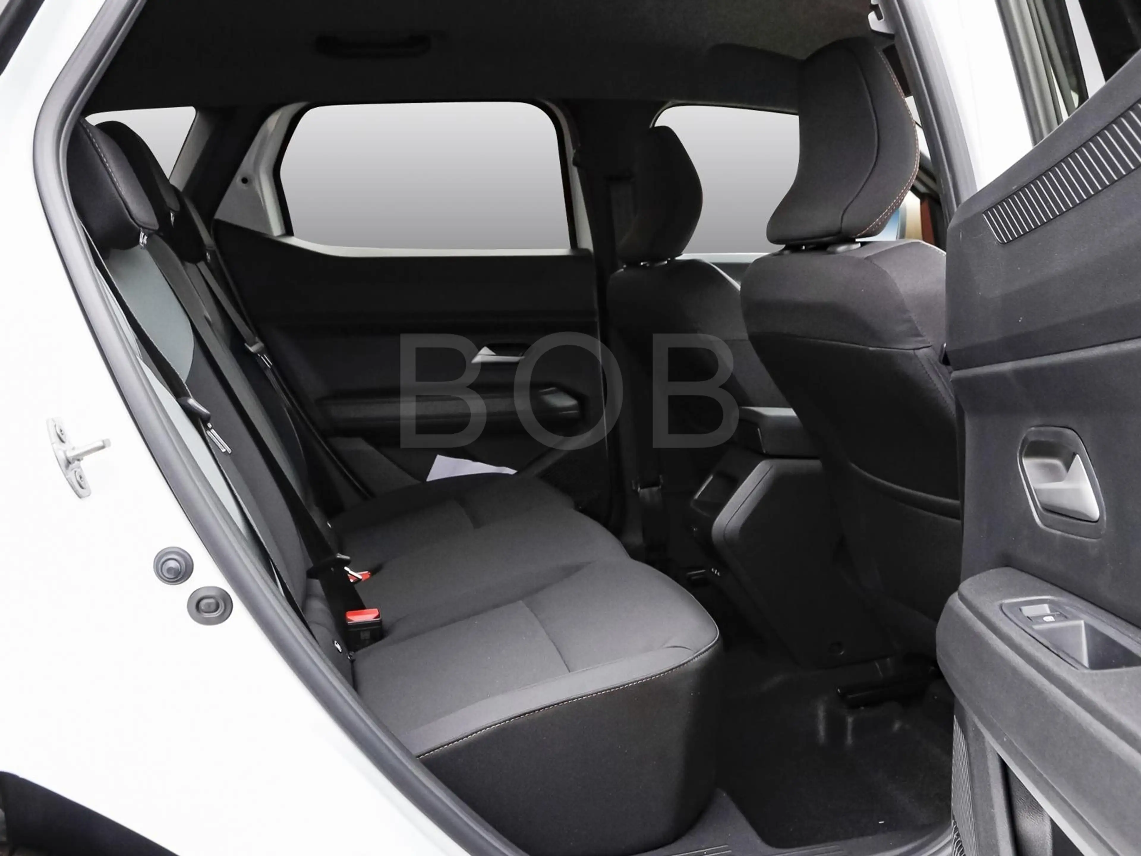 Dacia Duster Extreme TCe 130 SHZ PDC LHZ FSHZ 360° — photo 4
