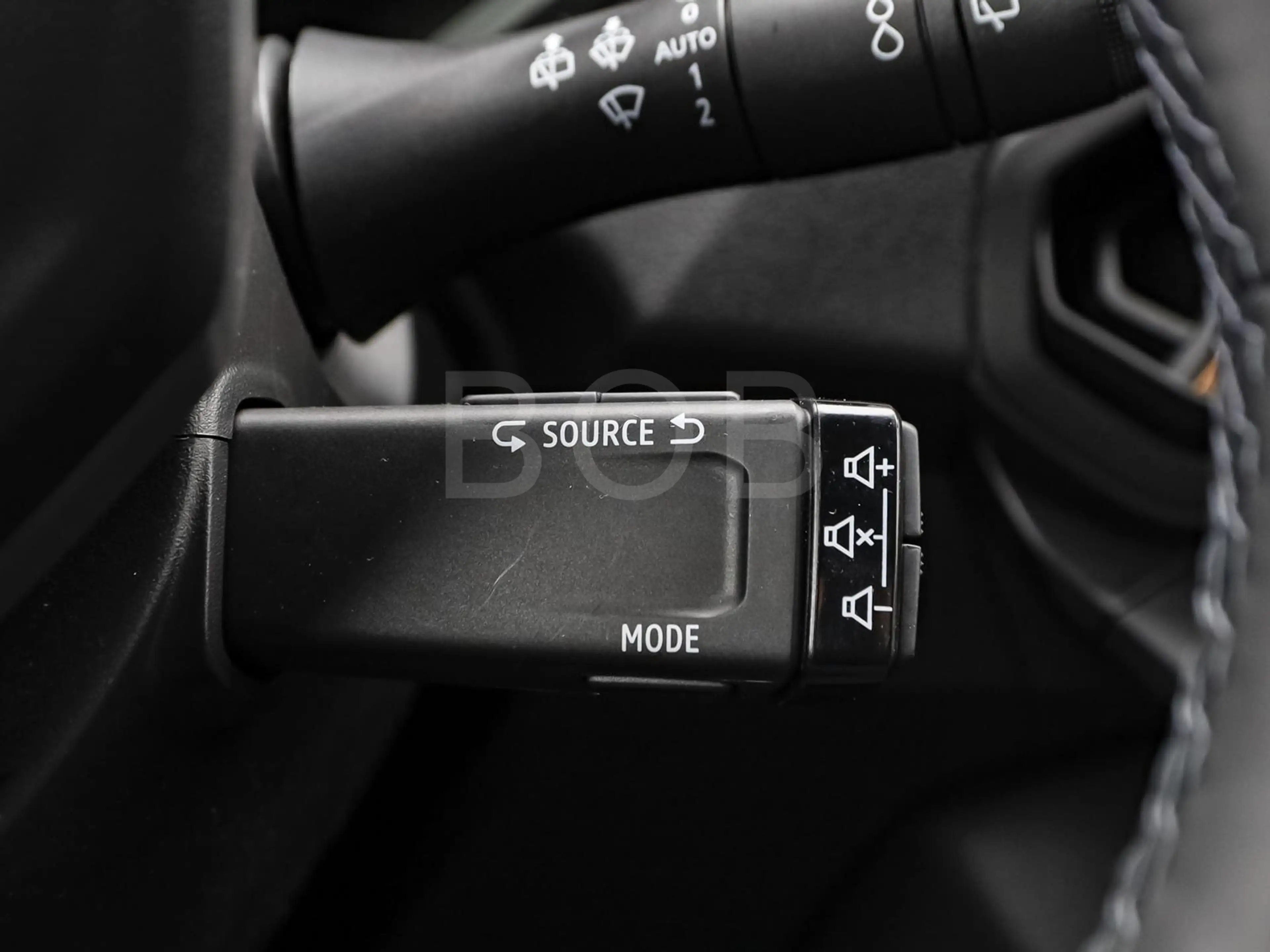 Dacia Duster Extreme TCe 130 SHZ PDC LHZ FSHZ 360° — photo 13