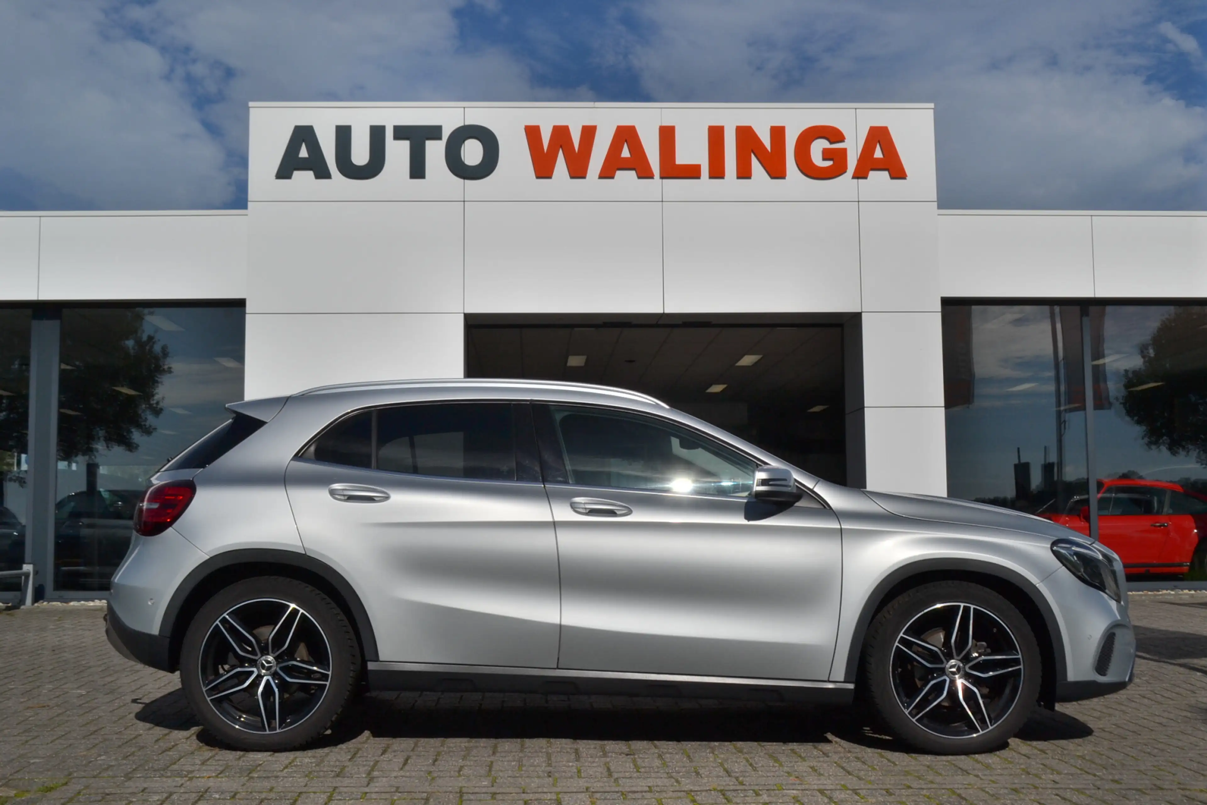 Mercedes-Benz GLA 180 Automaat | Leer | Carplay | Stoelverw. | Navigatie — photo 5