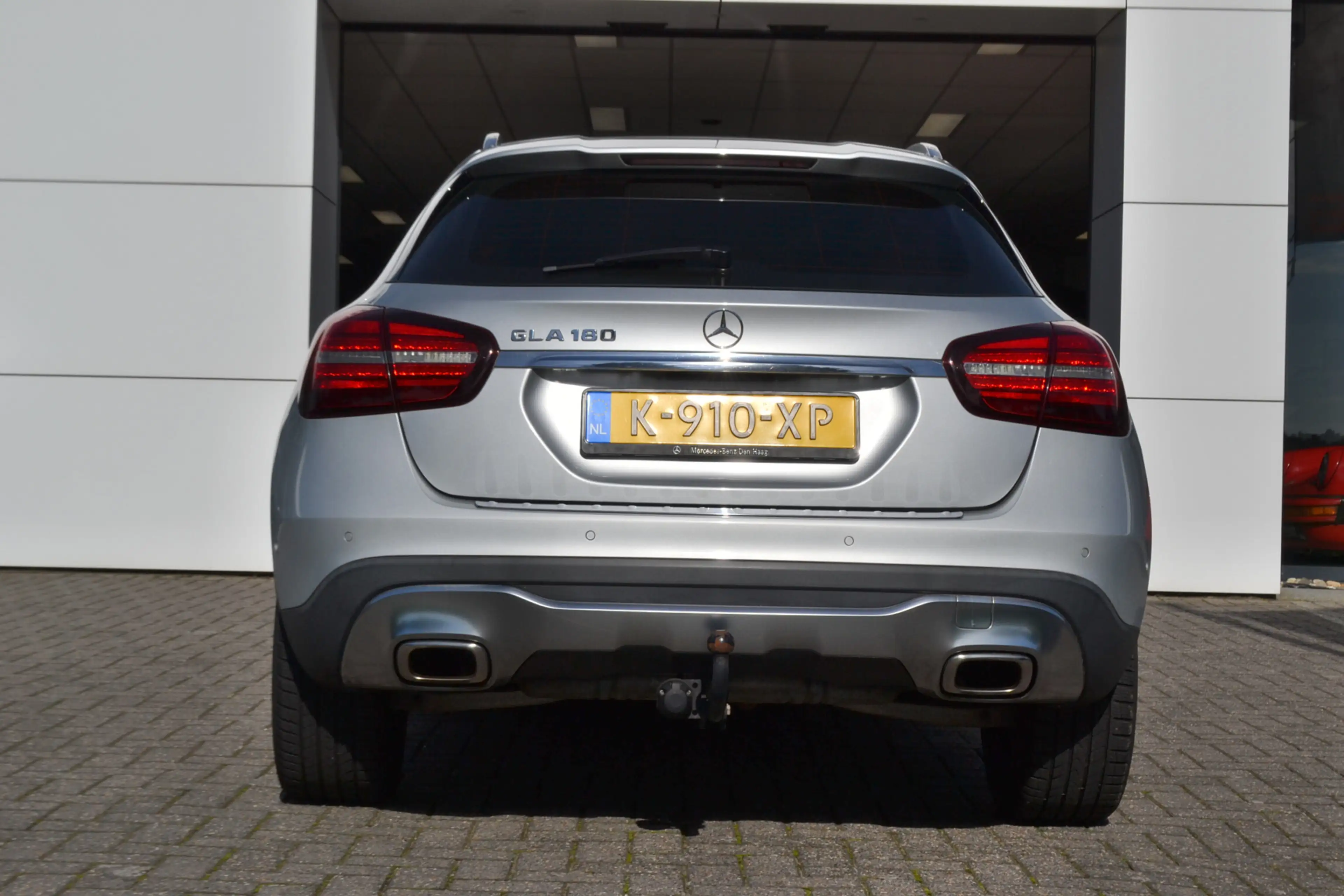 Mercedes-Benz GLA 180 Automaat | Leer | Carplay | Stoelverw. | Navigatie — photo 4