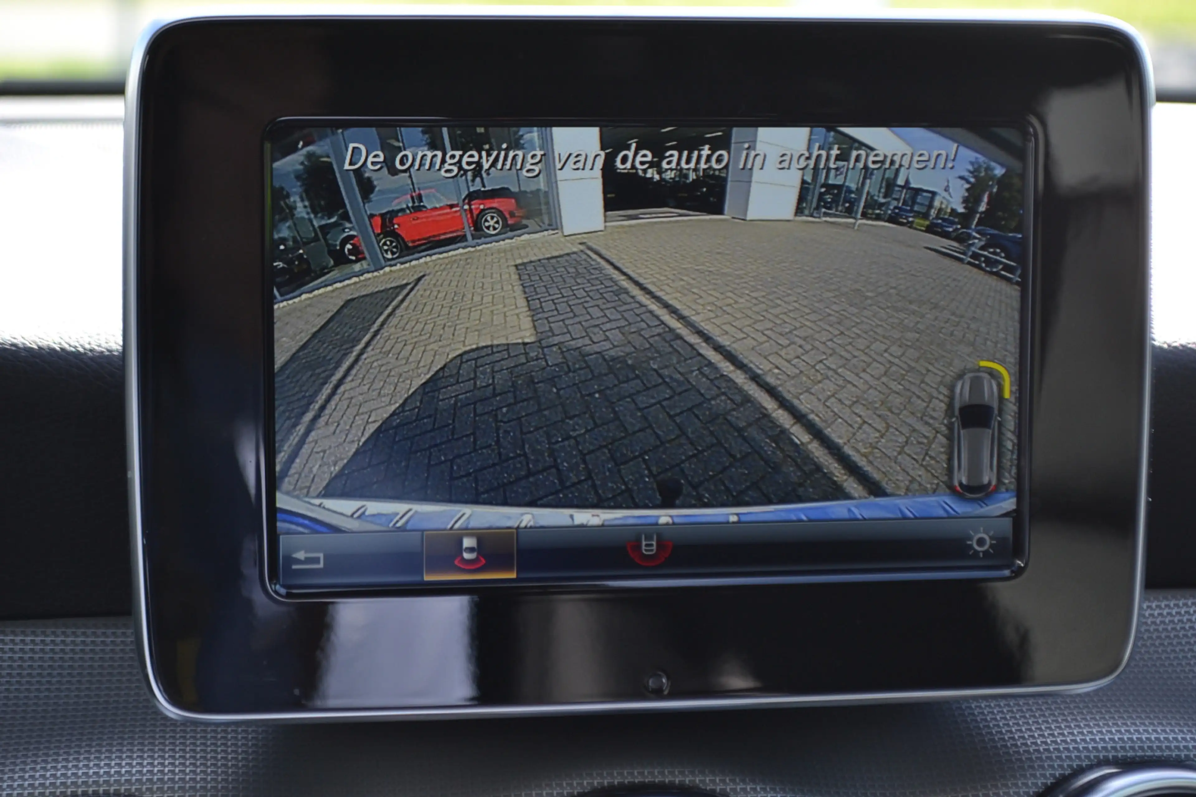 Mercedes-Benz GLA 180 Automaat | Leer | Carplay | Stoelverw. | Navigatie — photo 30