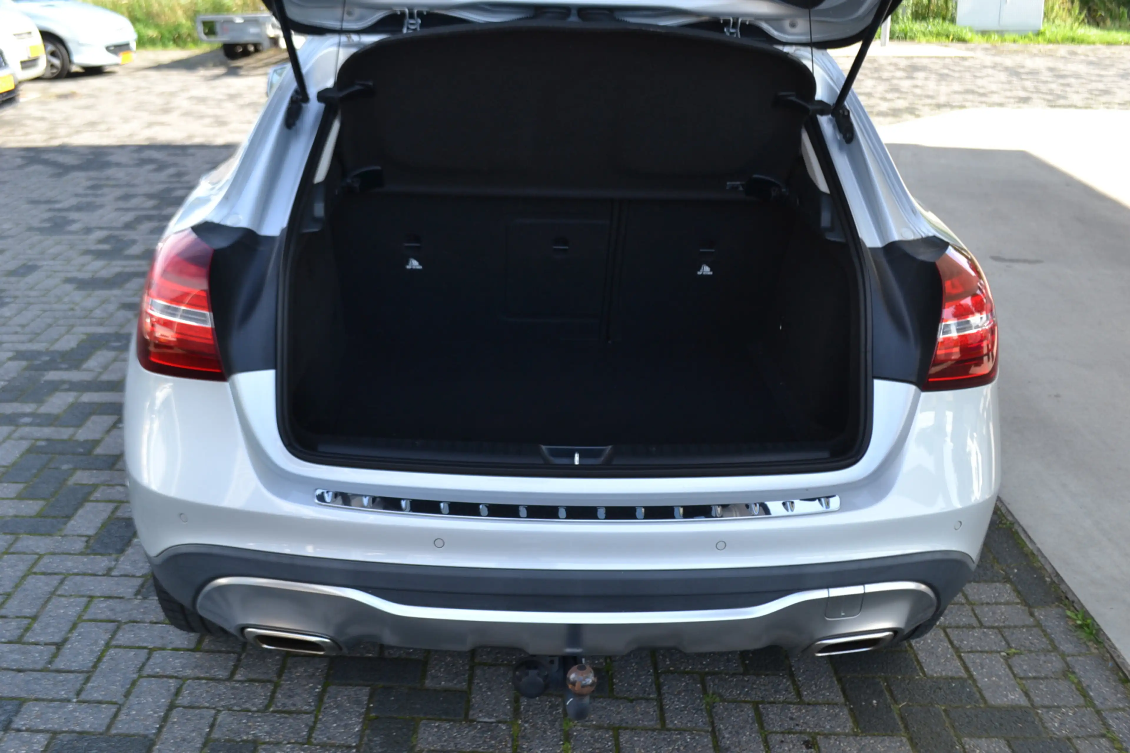 Mercedes-Benz GLA 180 Automaat | Leer | Carplay | Stoelverw. | Navigatie — photo 20
