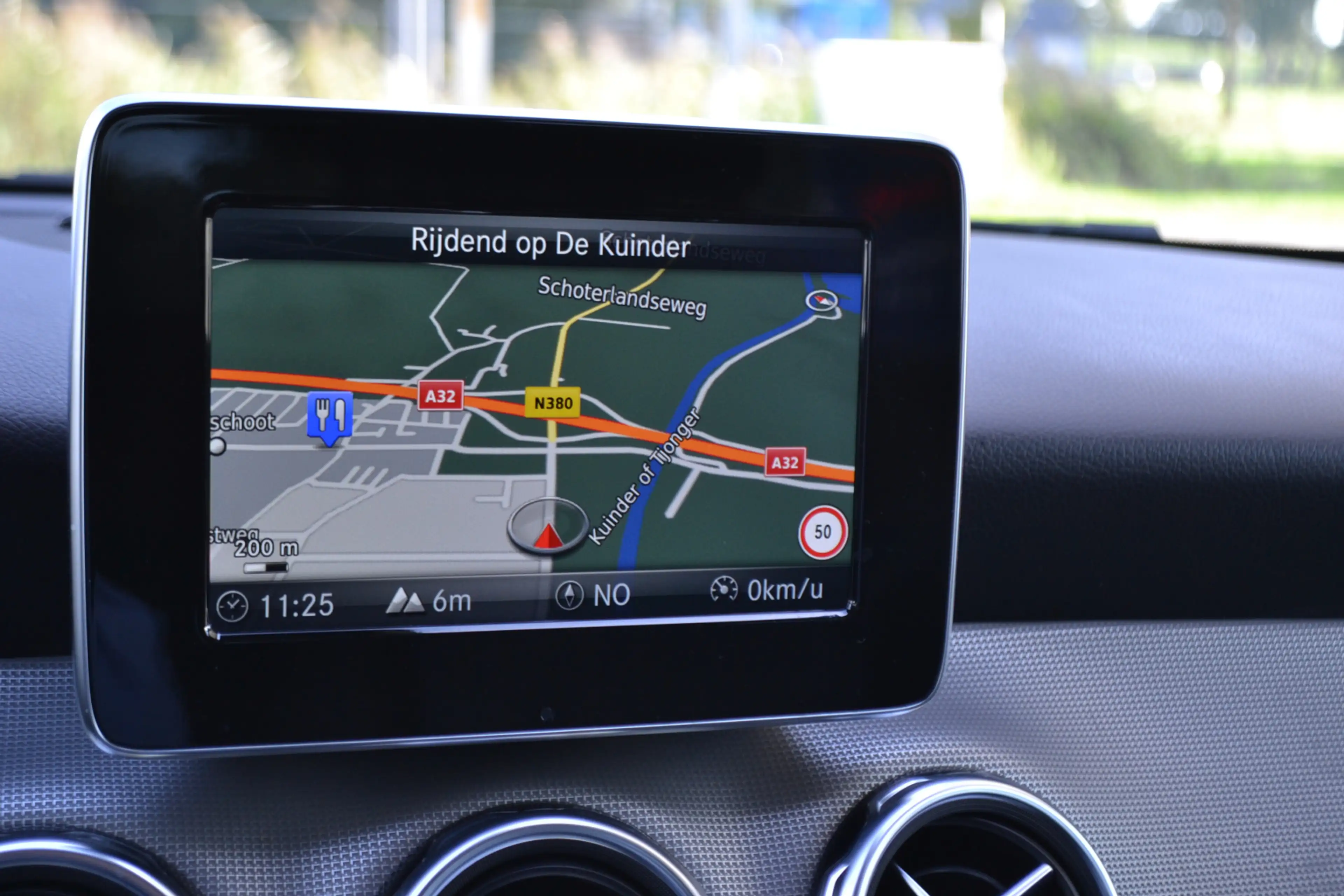 Mercedes-Benz GLA 180 Automaat | Leer | Carplay | Stoelverw. | Navigatie — photo 28