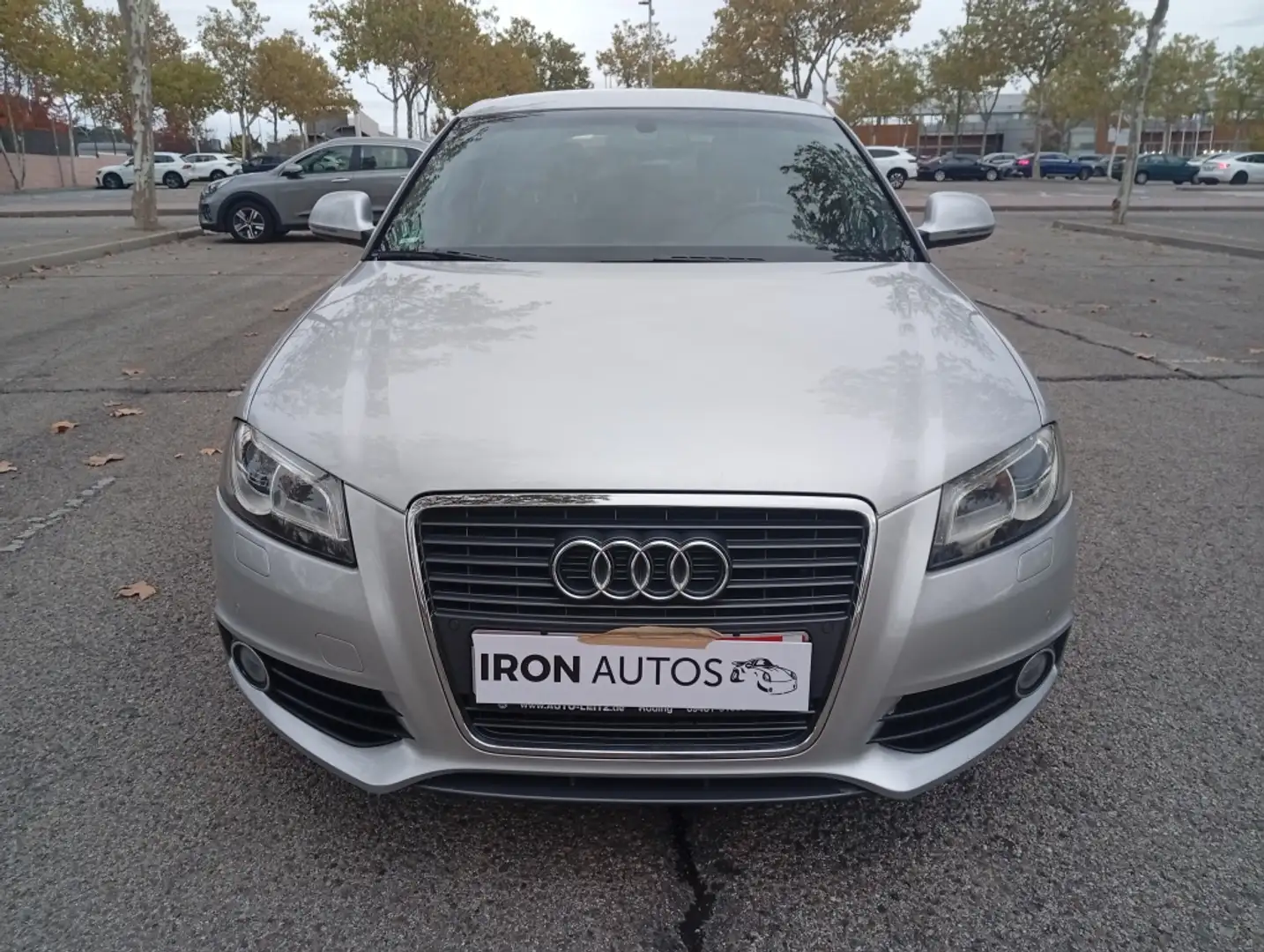 Audi A3 Sportback 2.0 TFSI Ambition Gris - 2
