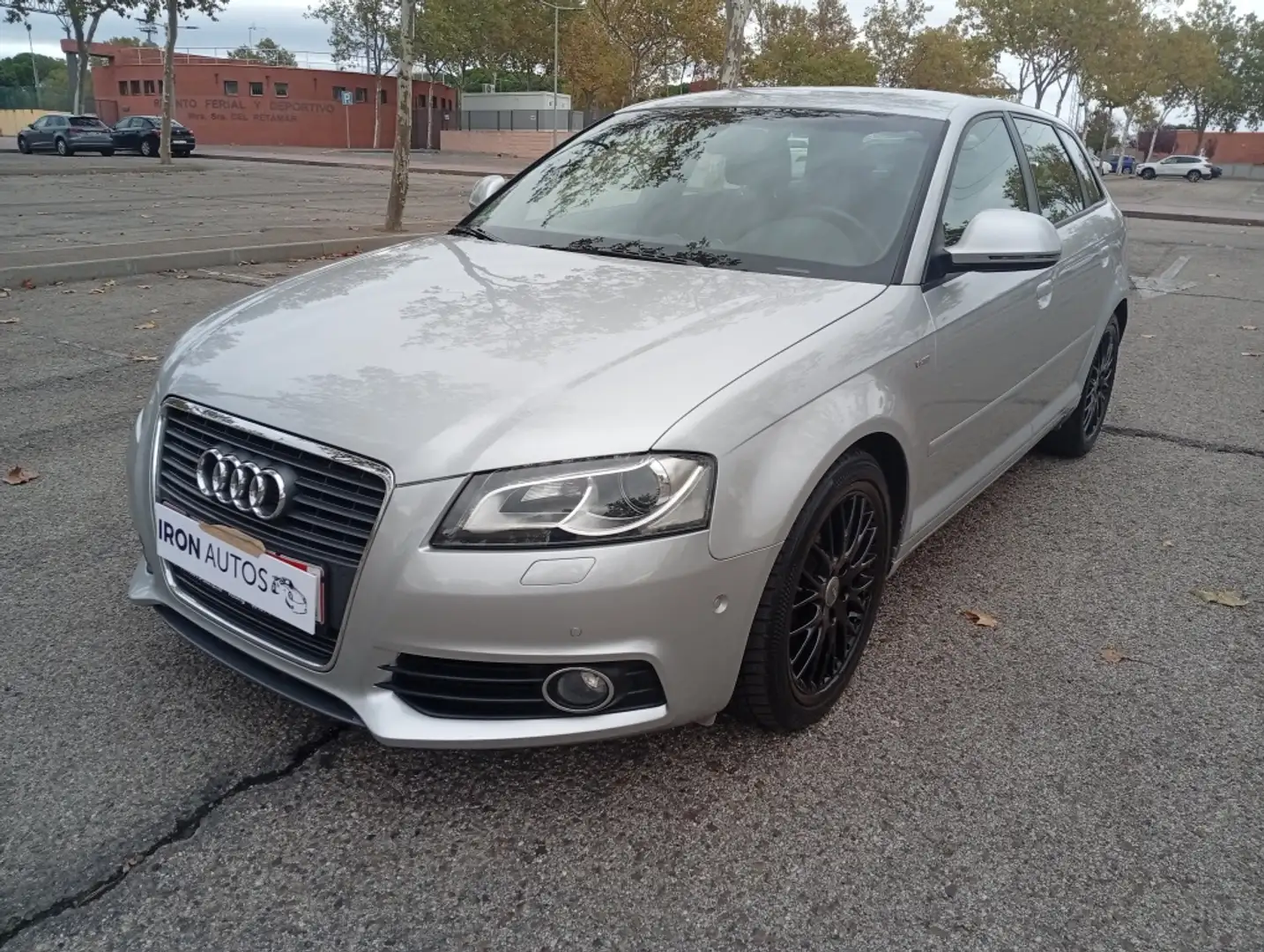 Audi A3 Sportback 2.0 TFSI Ambition Gris - 1