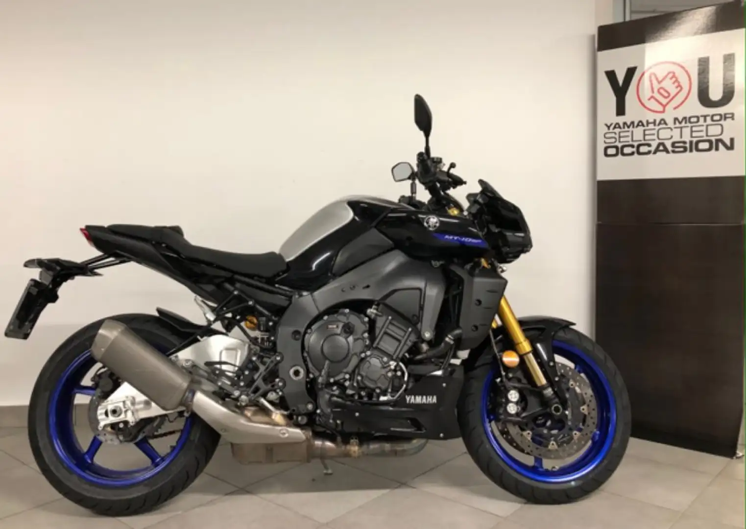 Yamaha MT-10 Naked Grigio - 1
