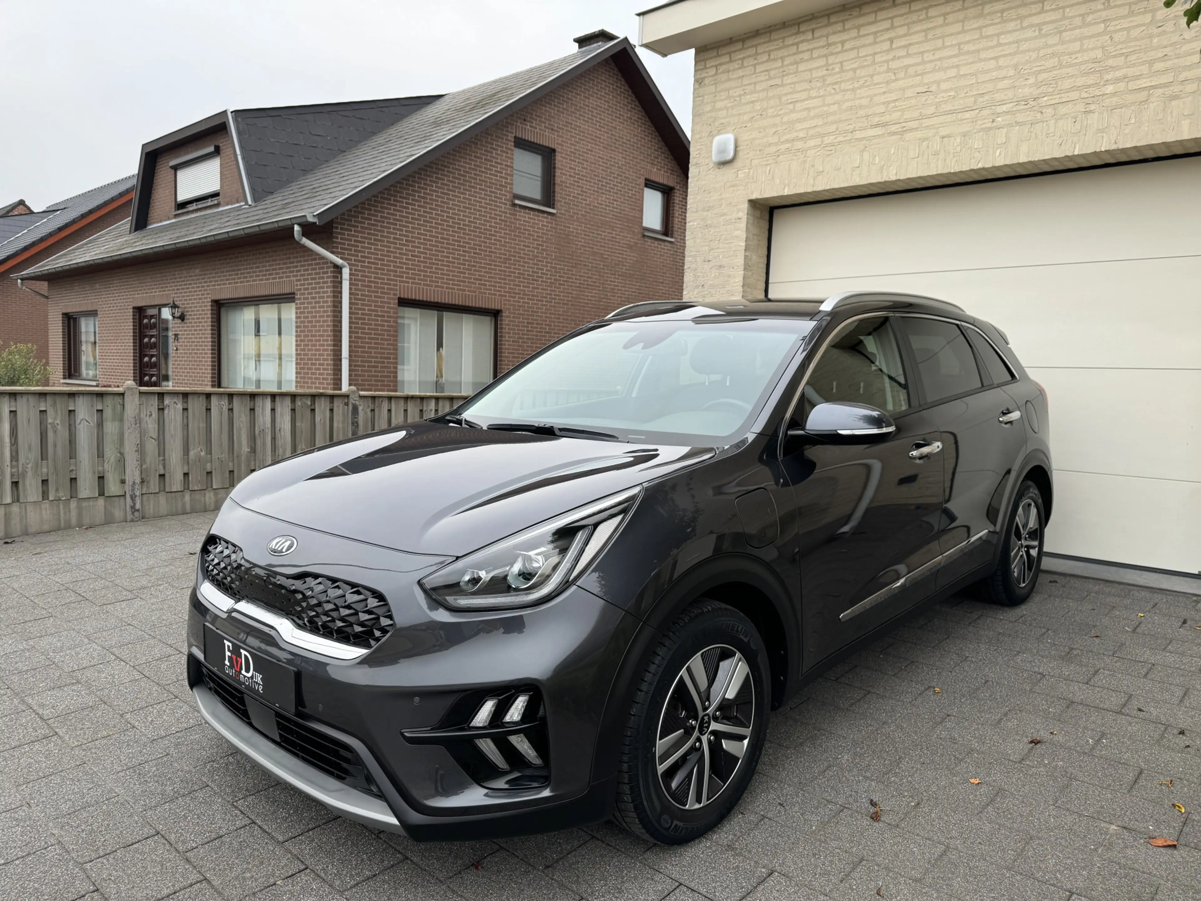 Kia Niro 1.6 GDi PHEV DynamicLine Navi ACC Leder Led Carpla — photo 5