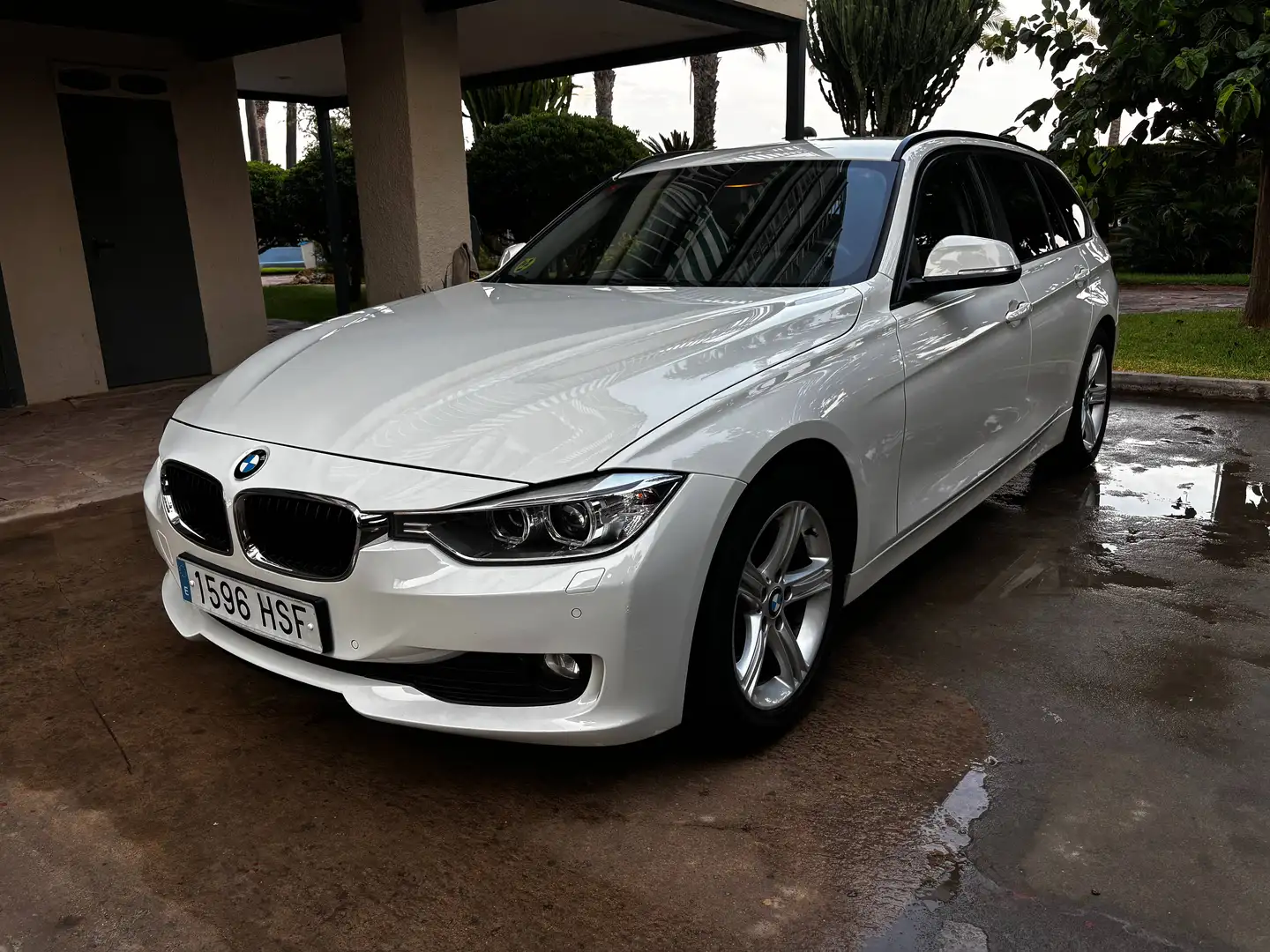 BMW 320 320dA Touring Blanco - 1