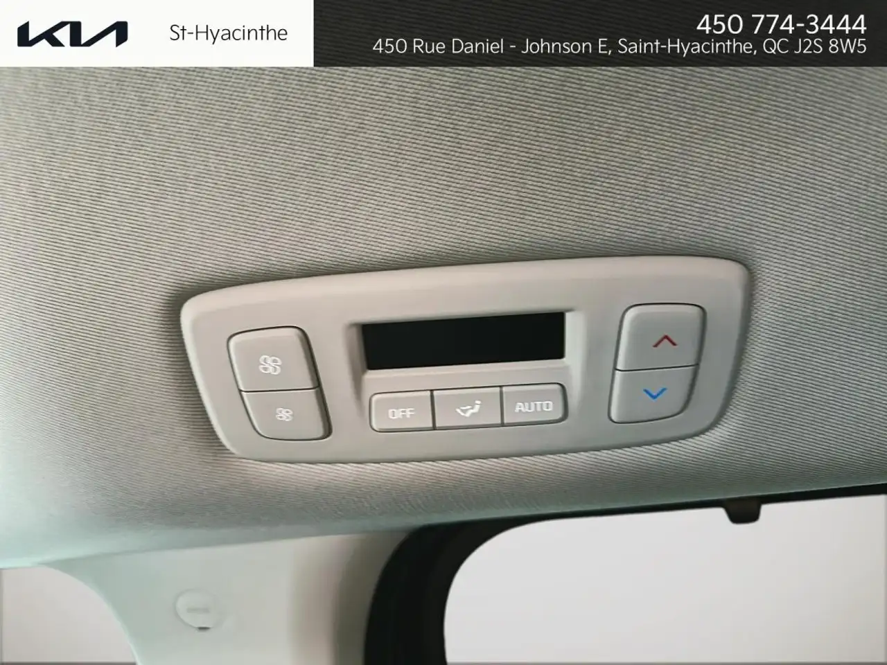 Kia Carnival снимка Kia Carnival