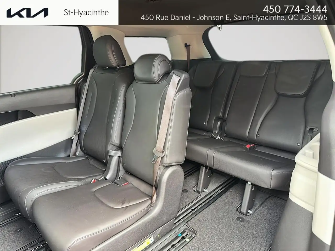 Kia Carnival снимка Kia Carnival