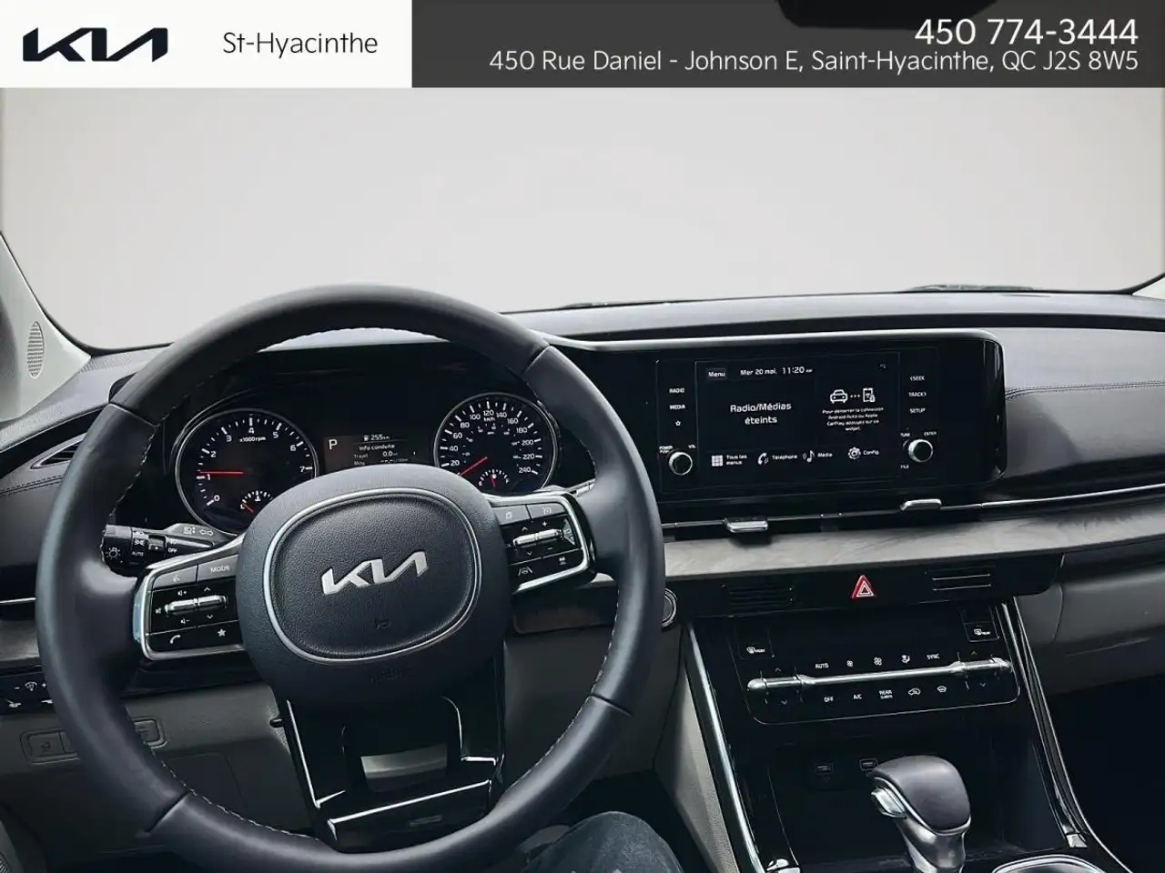 Kia Carnival снимка Kia Carnival