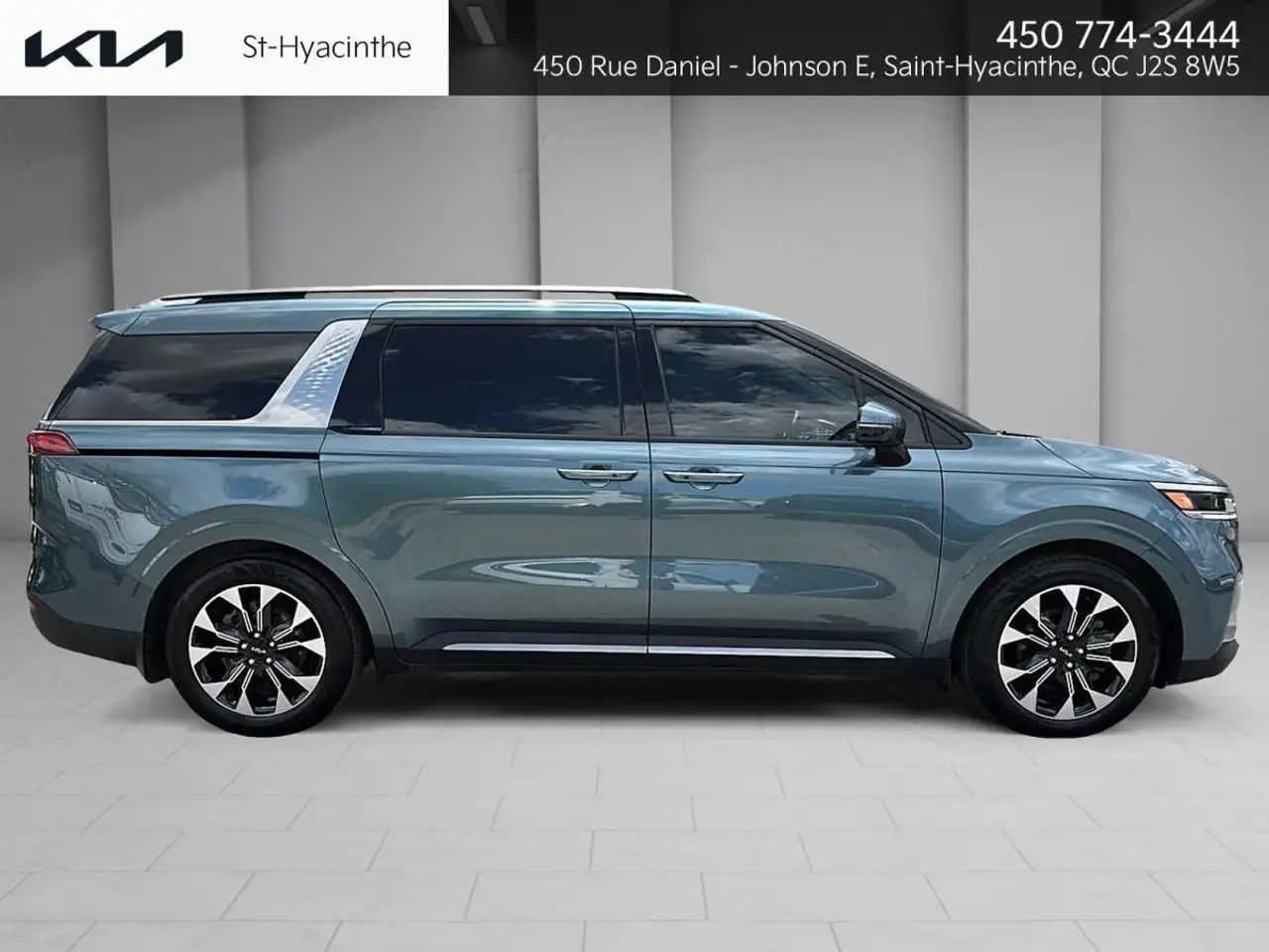 Kia Carnival снимка Kia Carnival