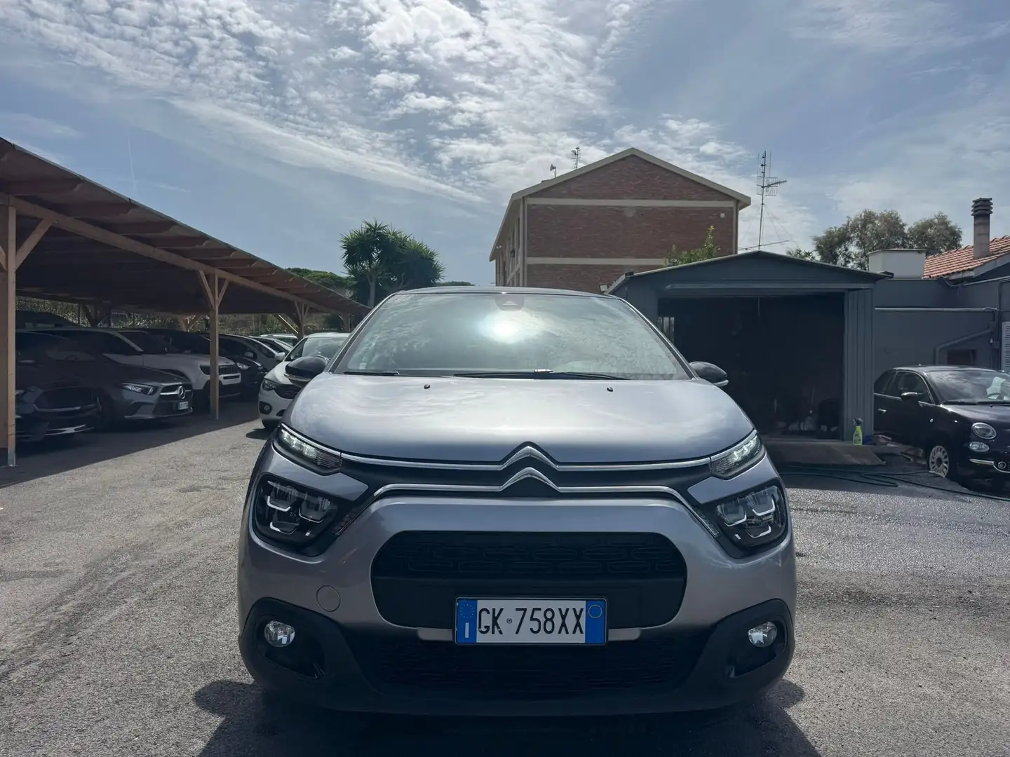 Citroen C3 C3 III 2017 1.2 puretech Shine s Silber - 2