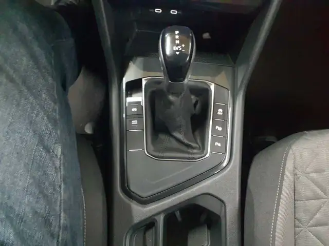 Volkswagen Tiguan view 10
