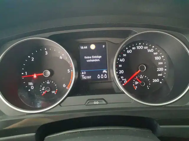 Volkswagen Tiguan view 11