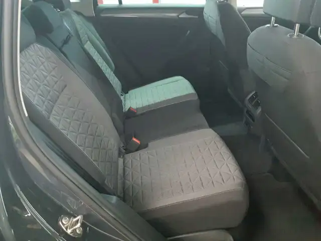 Volkswagen Tiguan view 14