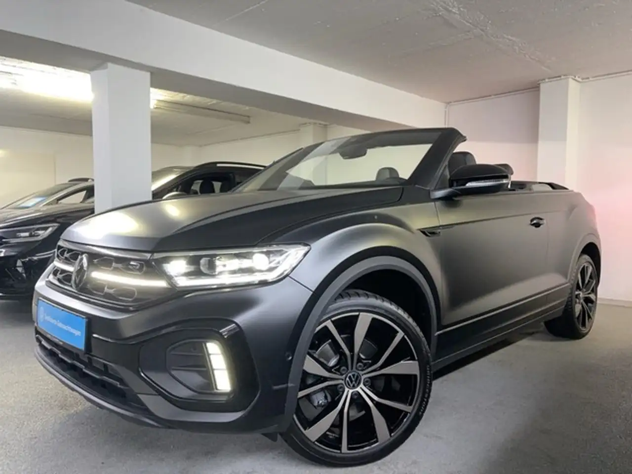Volkswagen T-Roc, фото 1