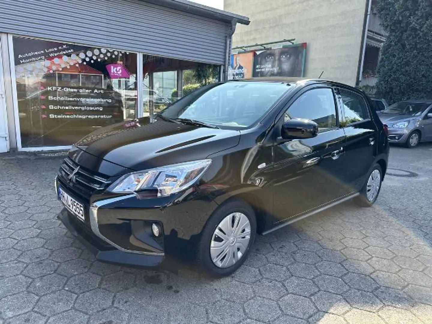 Mitsubishi Space Star Select 1.2 Schwarz - 1